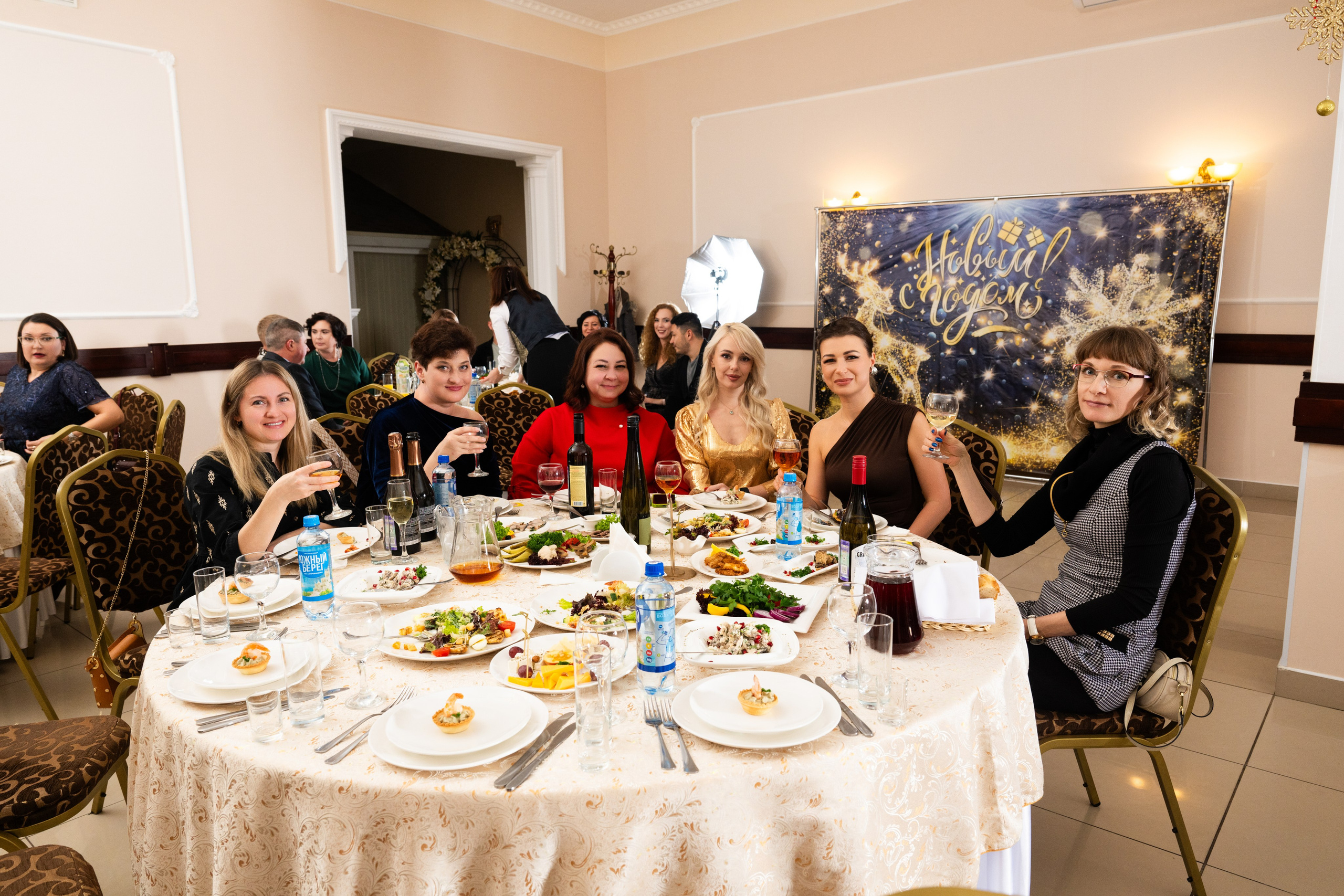 Юбилеи и Корпоративы. Студийный и свадебный фотограф и видеограф в Севастополе — Юлия Макаренко