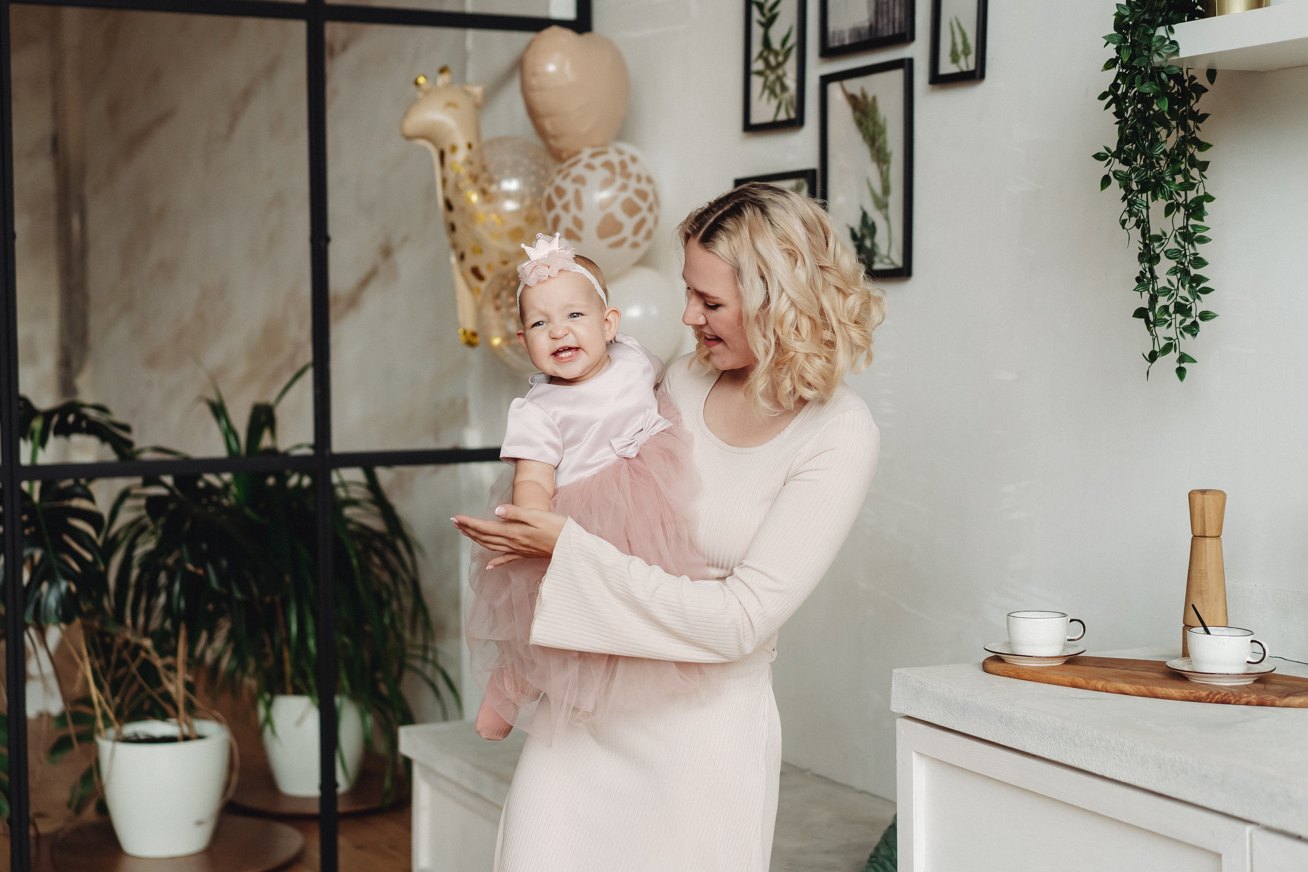 ДР в большой студии. Семейный и контент фотограф в Красноярске Власова Екатерина