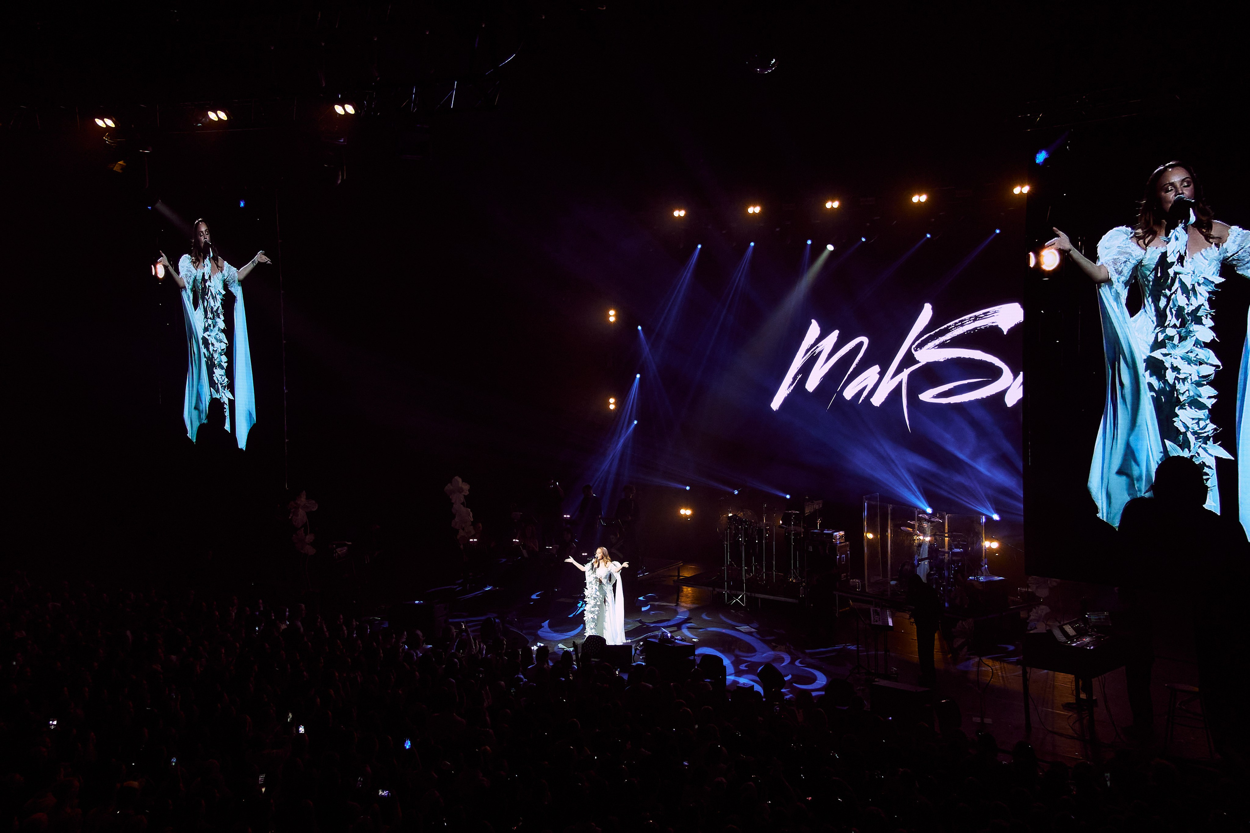 МАКСИМ & TELECLUB. Yekaterinburg, Sochi, Istanbul, Tiflis-Bshari Zaana’da fotoğrafçı