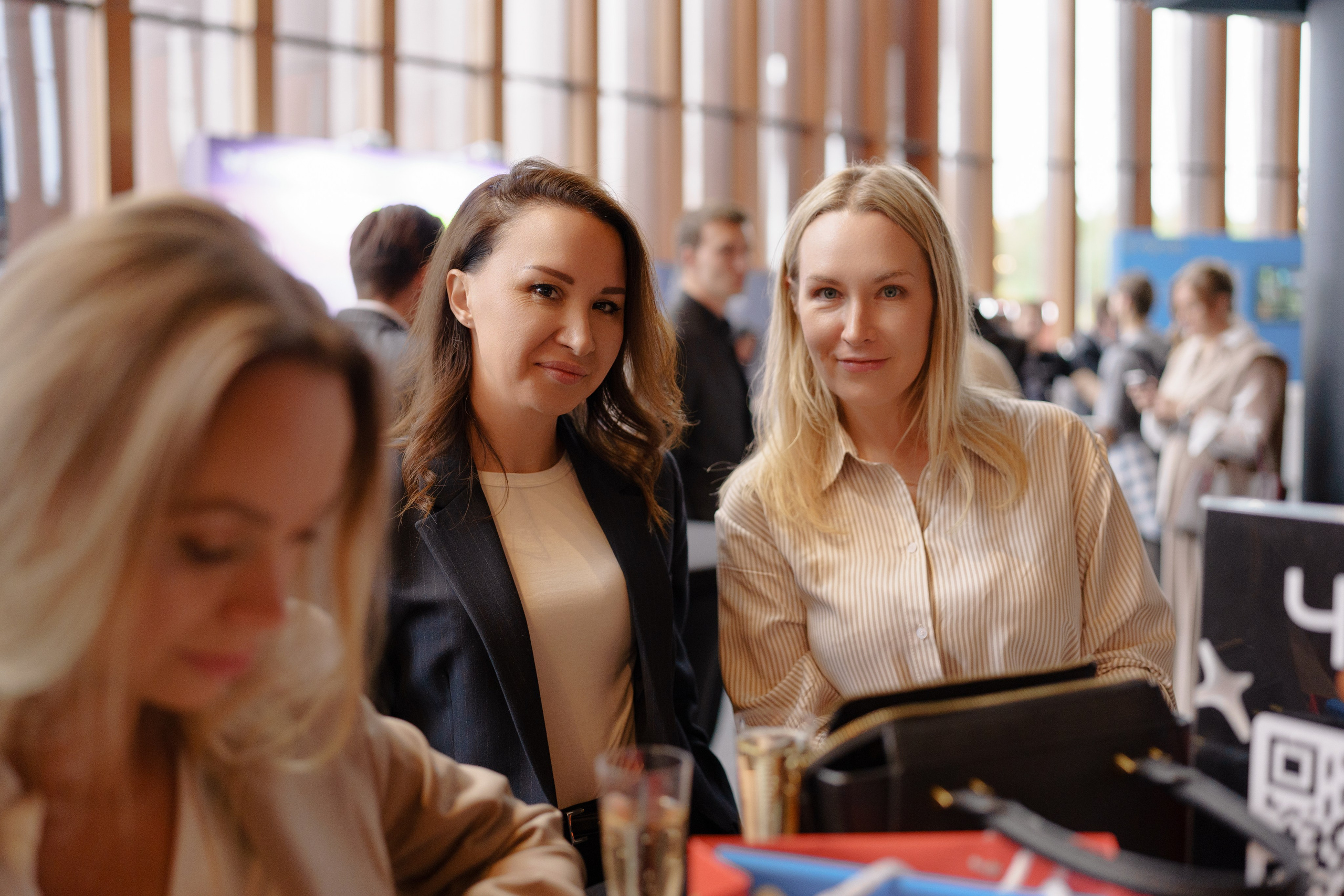 Фотограф репортажный на конференцию/форум в Москве. Репортажный фотограф в Москве Саша Дружинина