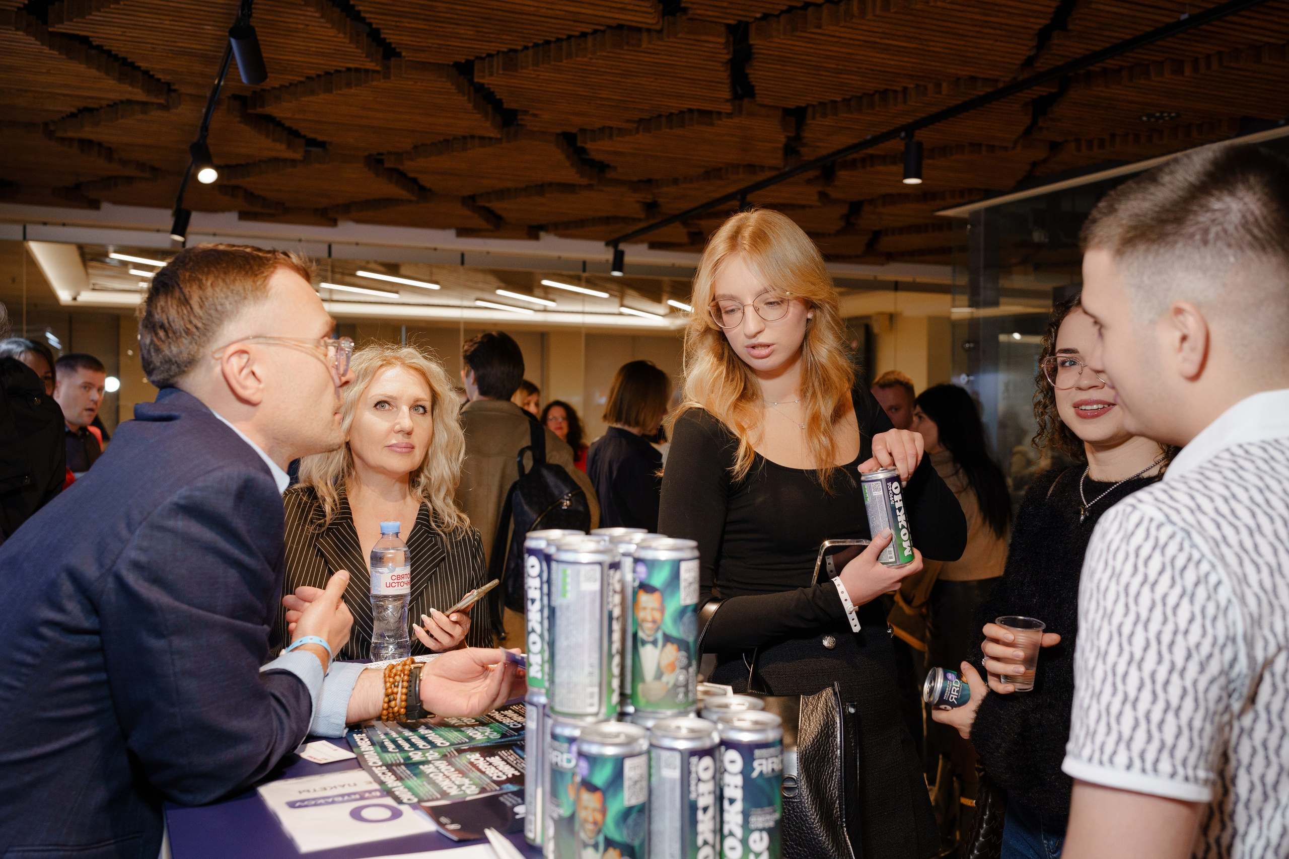 Репортажный фотограф на конференцию в Москве. Репортажный фотограф в Москве Саша Дружинина