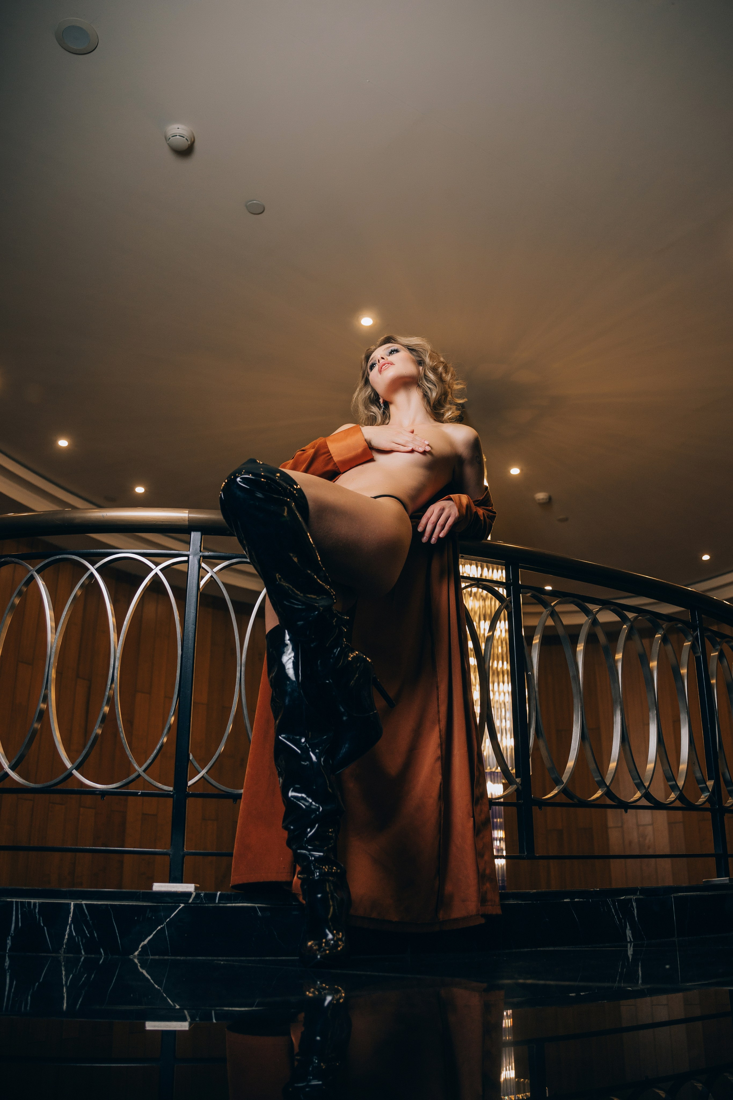 Ню в отеле. Фотограф Александра Кузуб Санкт-Петербург