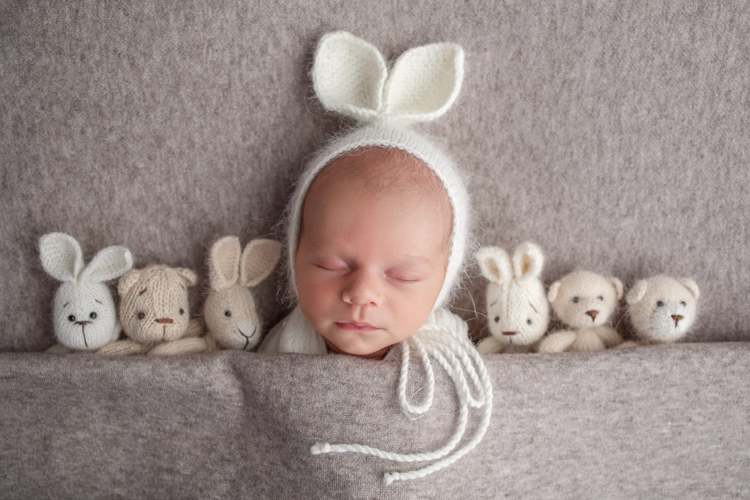 Нежная и милая фотосессия первых дней жизни Вашего ребенка в Минске. Фотограф новорождённых Минск — стоимость newborn фотосессии в Минске