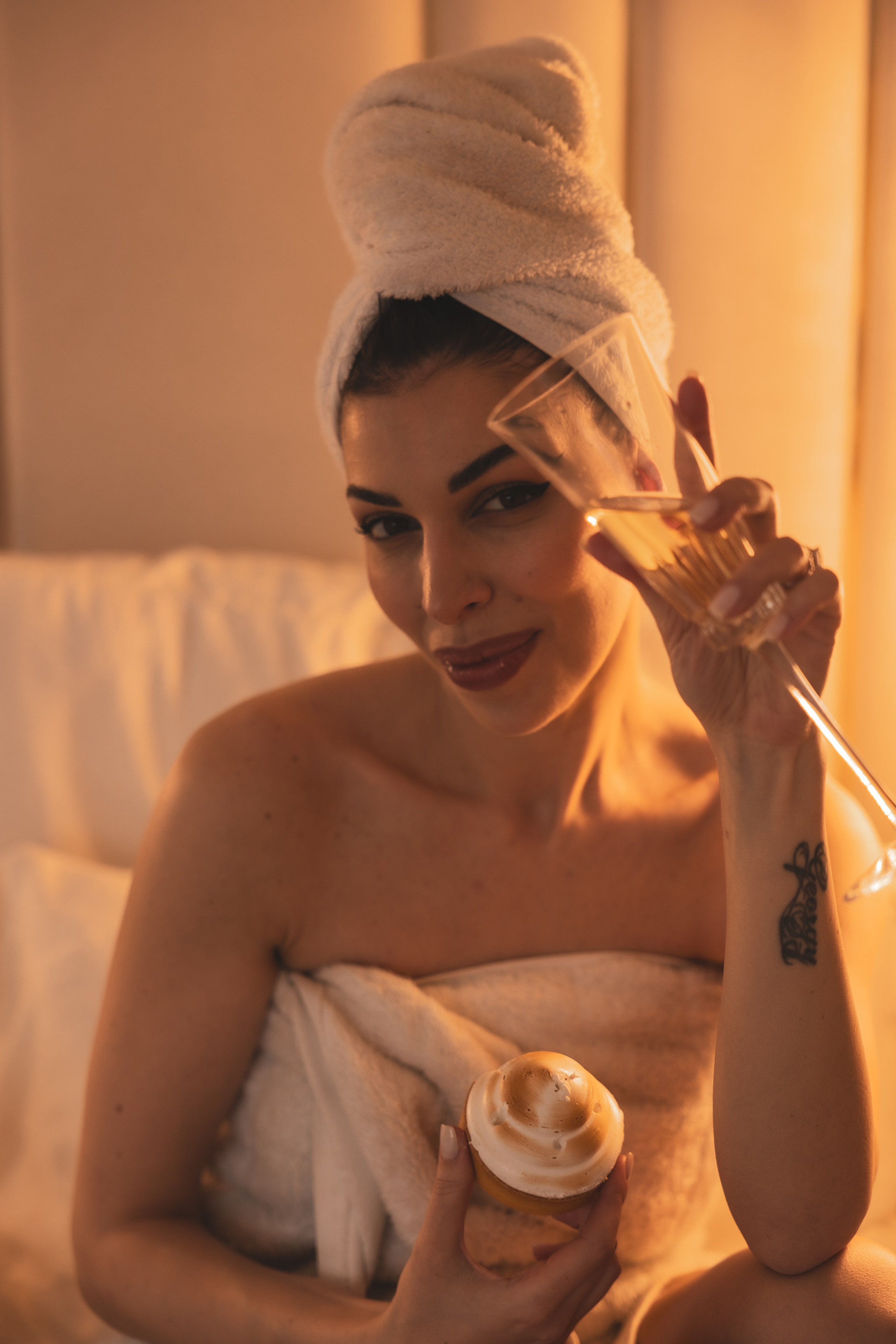 МАРИНА. Я фотограф из Москвы к Вашим услугам