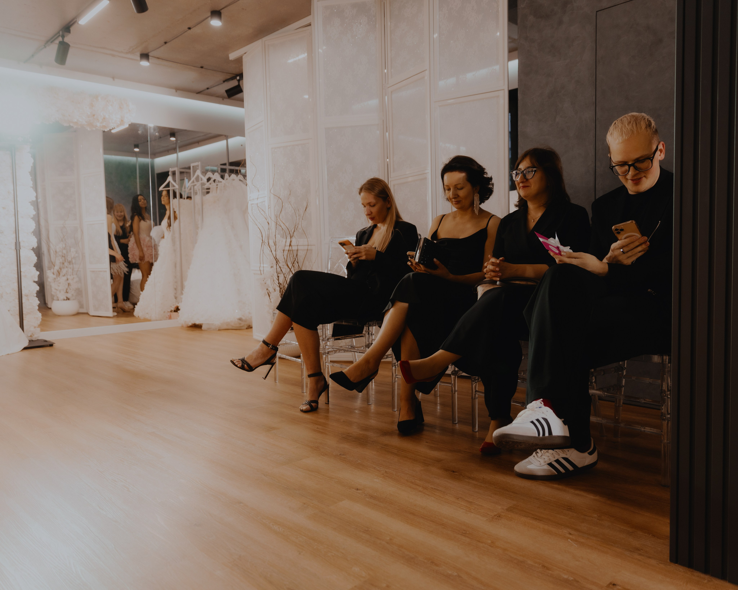 Открытие свадебного салона VISHA. Свадебные фотографы в Гомеле и Минске Сергей и Анастасия Фещенок