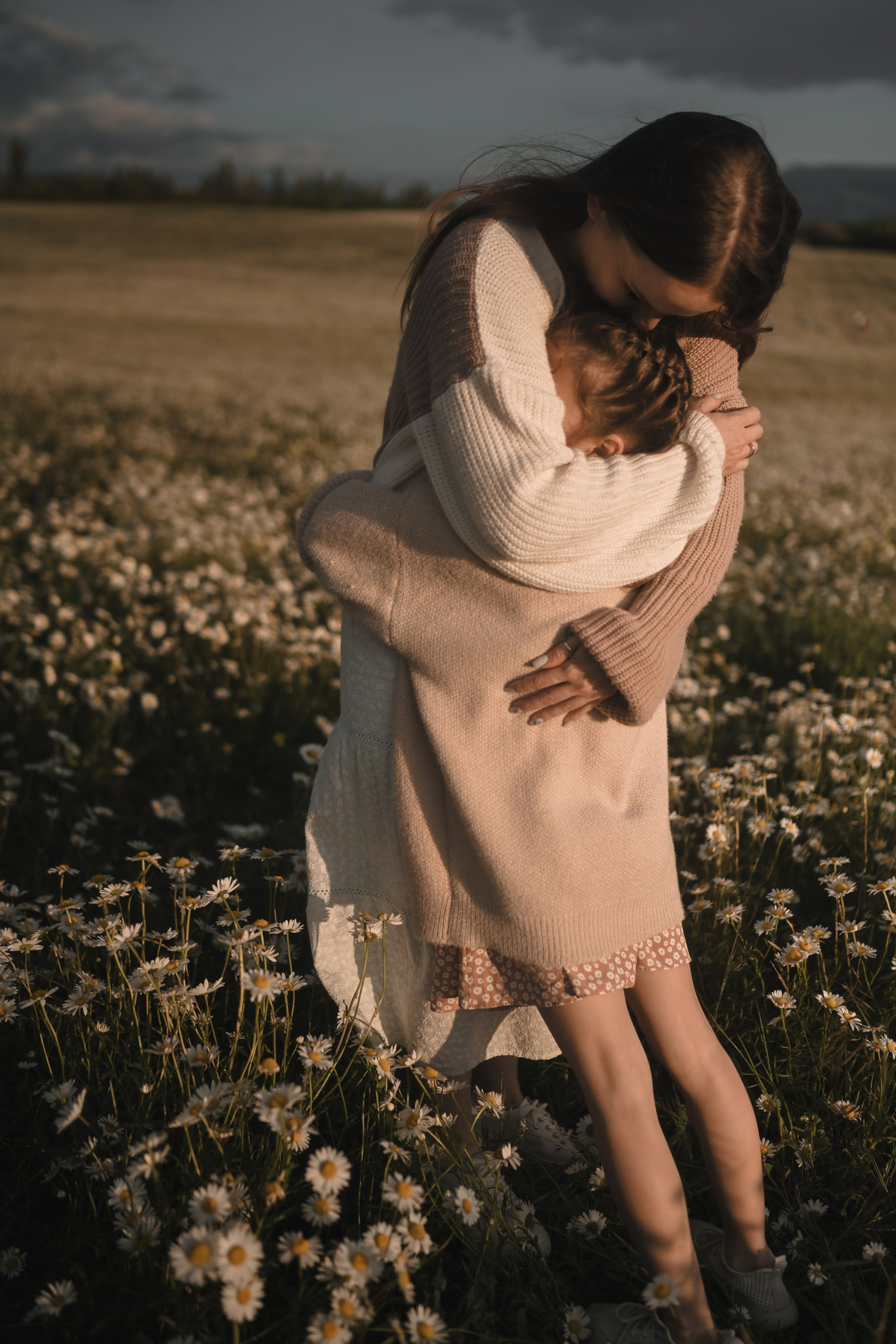 Семейная фотосессия в ромашковом поле в Крыму. Свадебный и семейный фотограф и видеограф, Крым, Москва, Санкт -Петербург