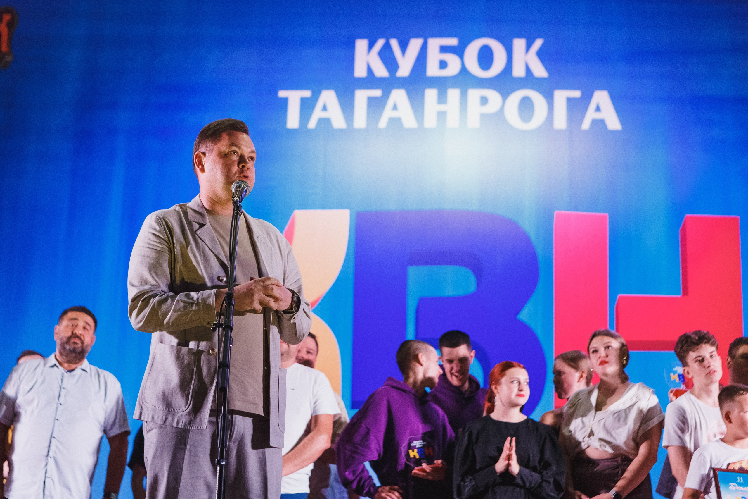 Шутки с уголка: Весёлый день с КВН в Парке Горького Таганрога. Свадебный и семейный фотограф в Таганроге Бакарюк Антон