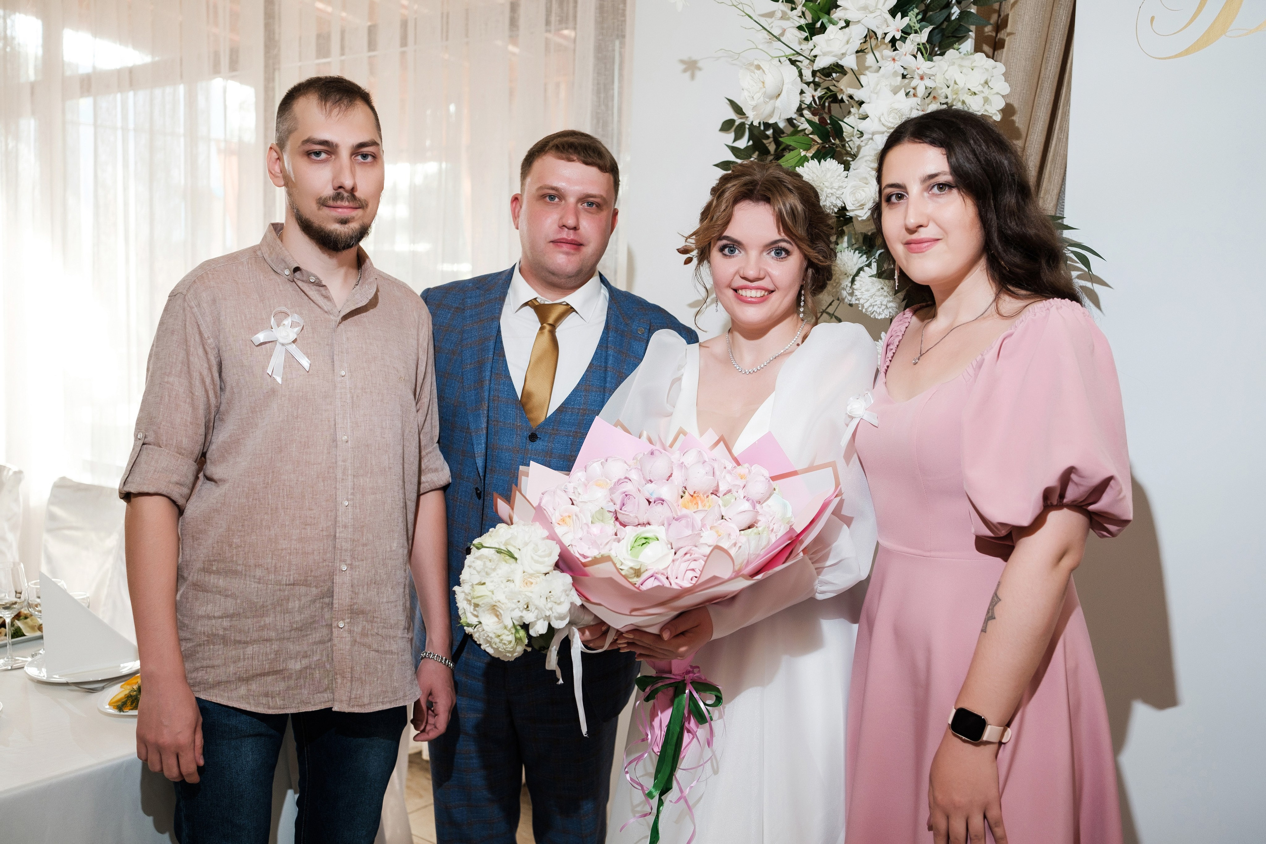 Виктор и Анна. Свадебный фотограф | репортаж | праздники | крещение