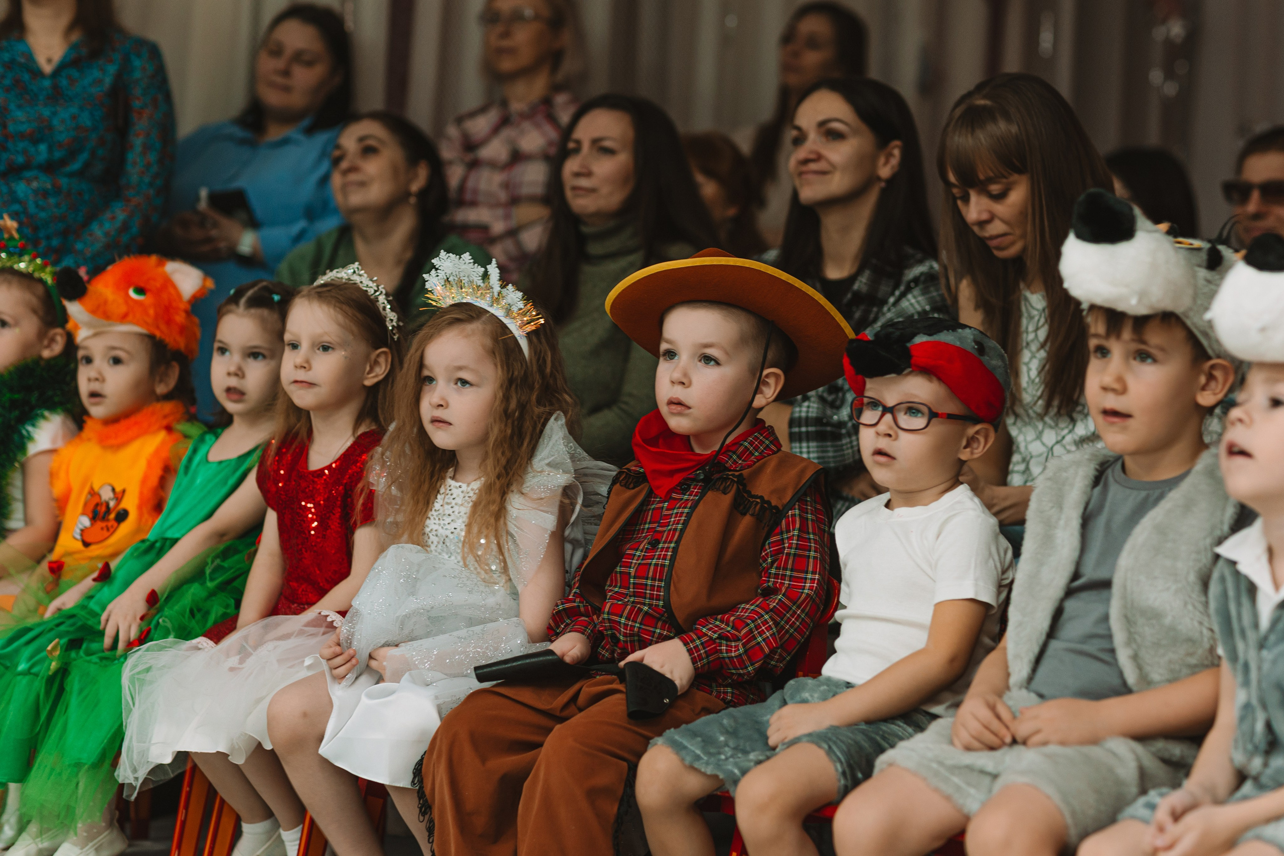 Утренник+портреты. Семейный фотограф Тюмень, фотограф на роды Салмина Мария