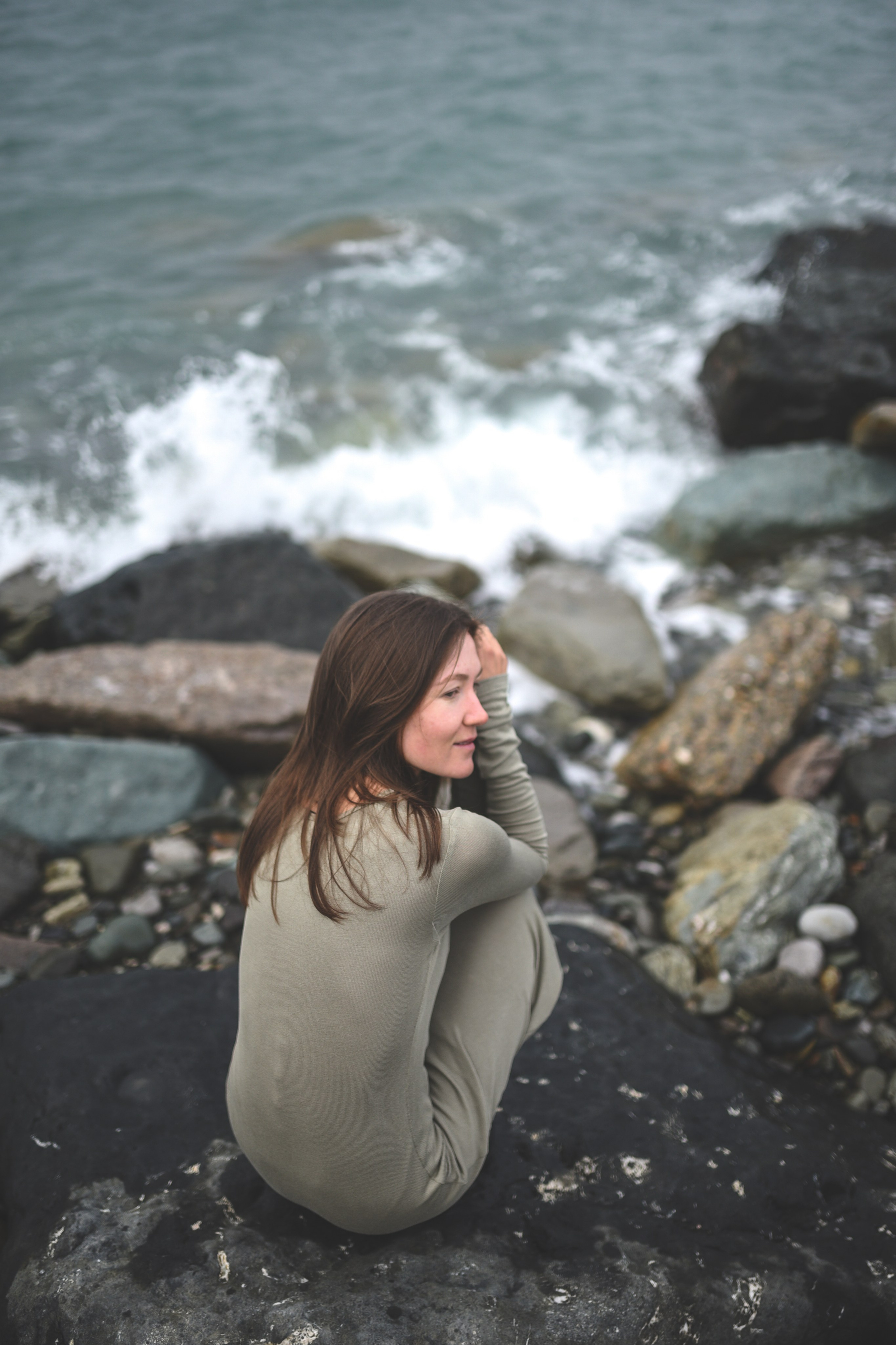 Alina and the Sea. Anastasia Serdyuk, travel photographer, travel photo, portraits, stories, fineart prints