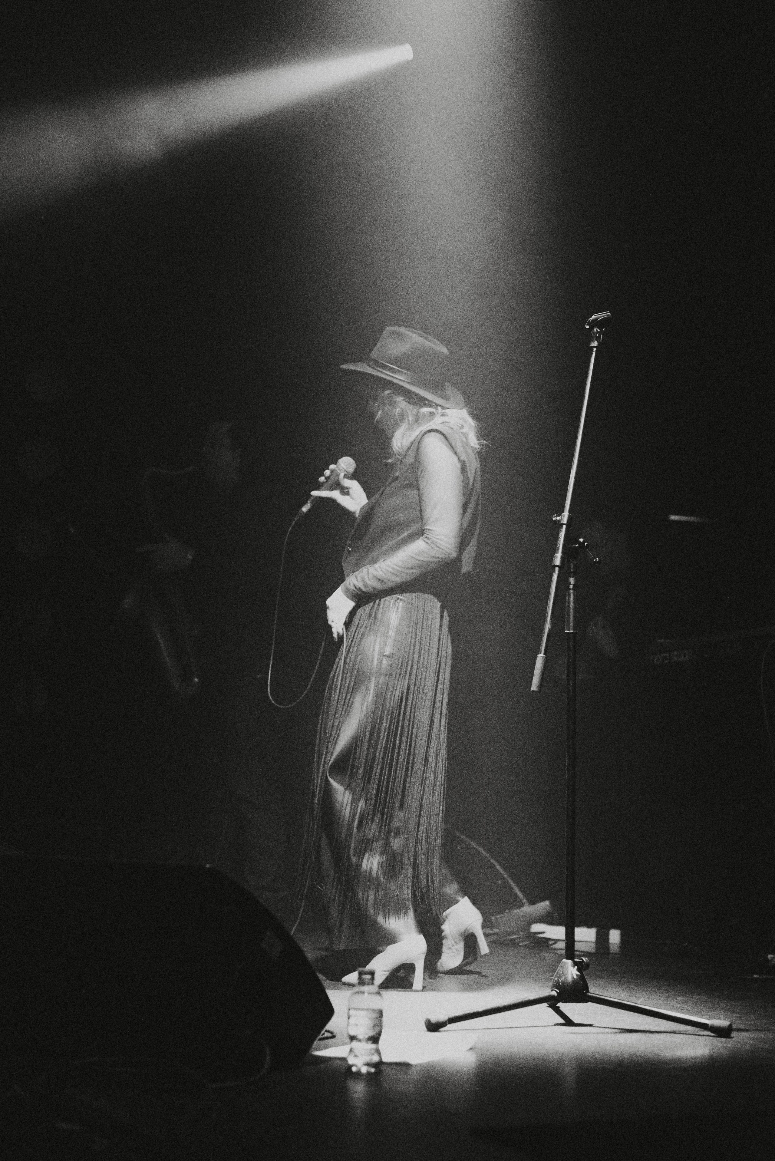 Концерт 18.02.22 Саша Алмазова Клуб Космонавт. Фотограф в Санкт-Петербурге Мария Мельникова