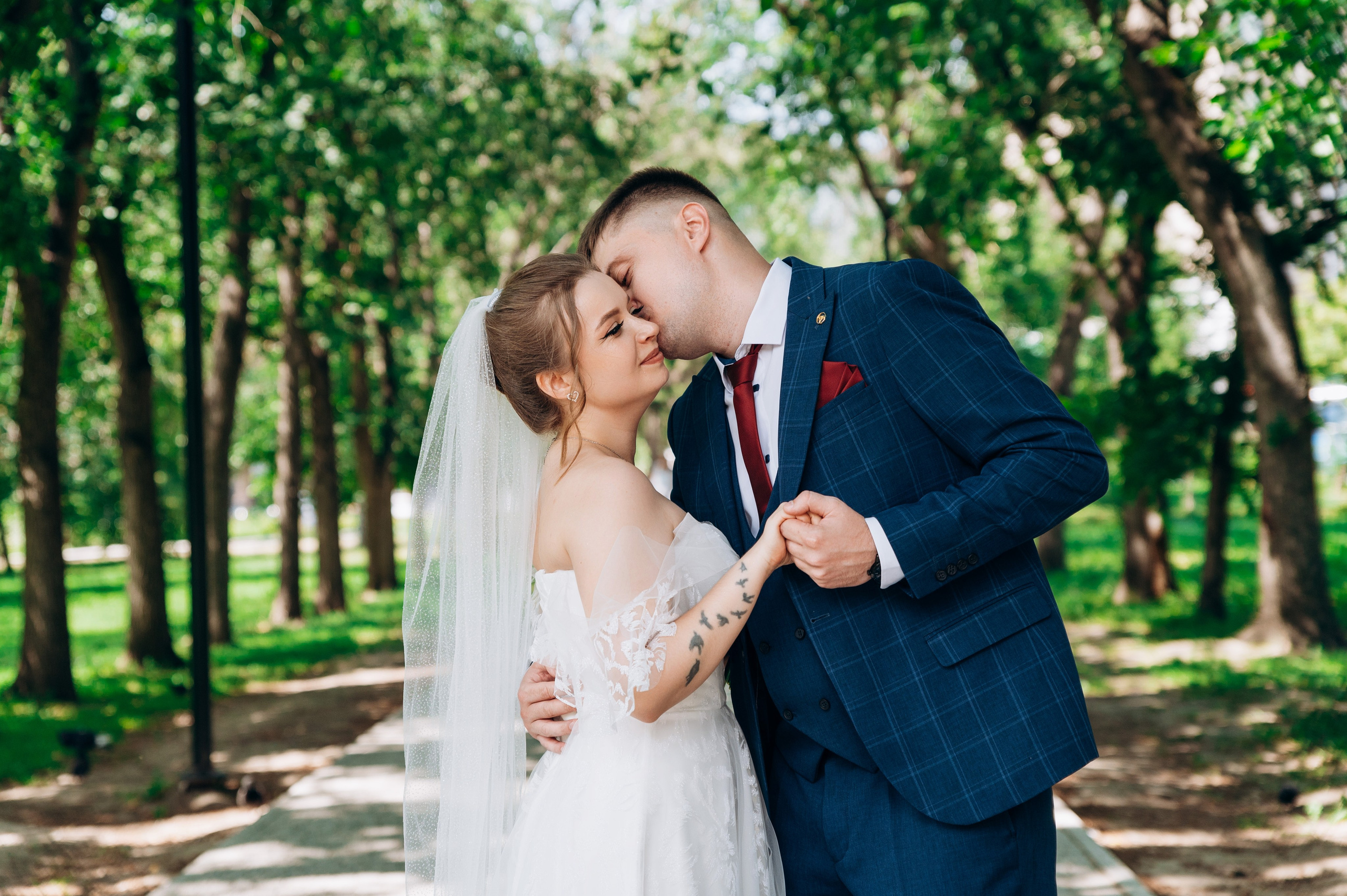 Прогулка, регистрация, банкет. Фотограф в Новосибирске