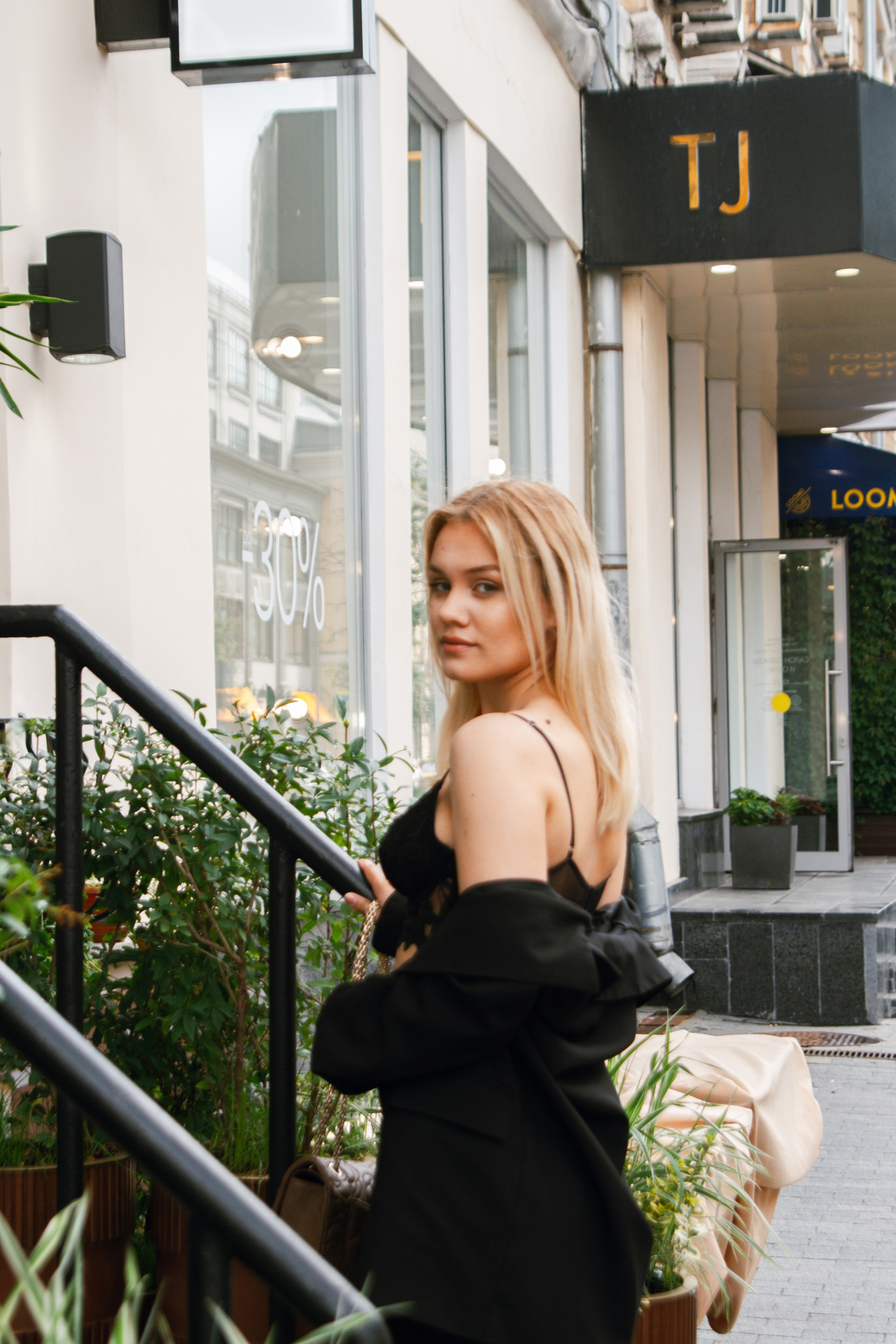ИНДИВИДУАЛЬНЫЕ СЪЁМКИ. Фотограф в Москве KRISTINA NEVERENOUGH