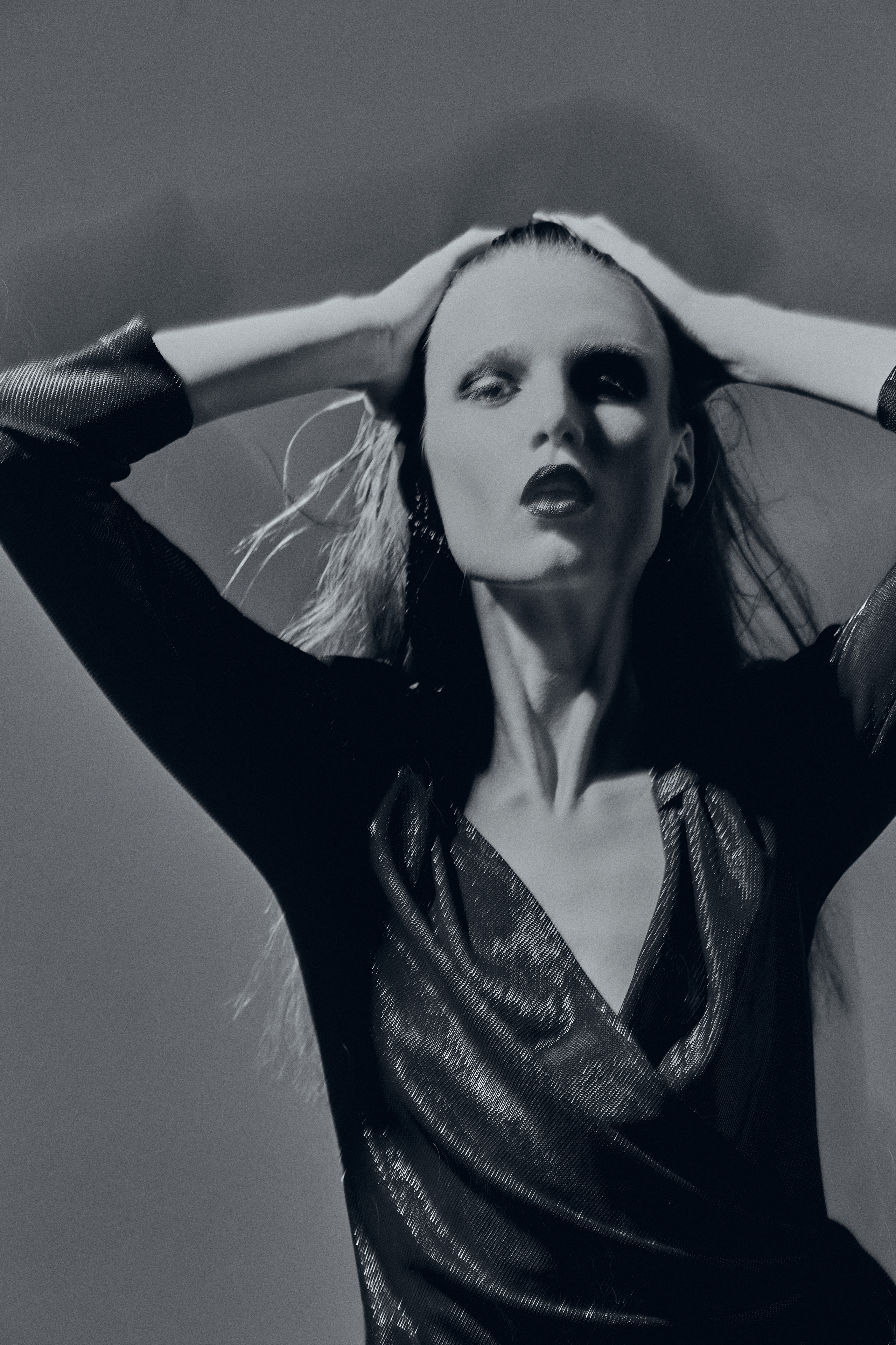 Съемка для L'officiel Baltic. Коммерческий фотограф в Москве Марина Иванькова