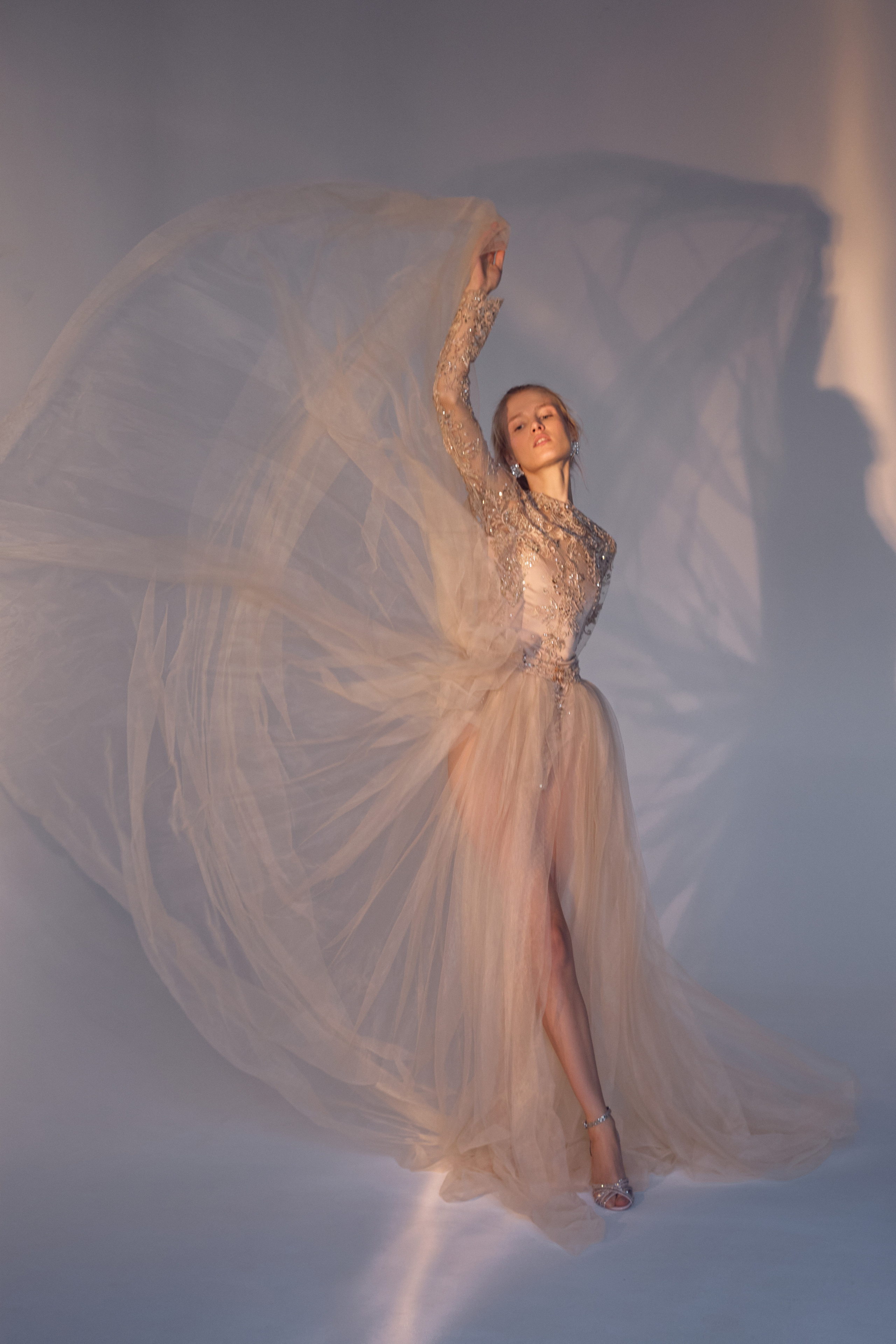 Съемка для L'officiel Baltic. Коммерческий фотограф в Москве Марина Иванькова