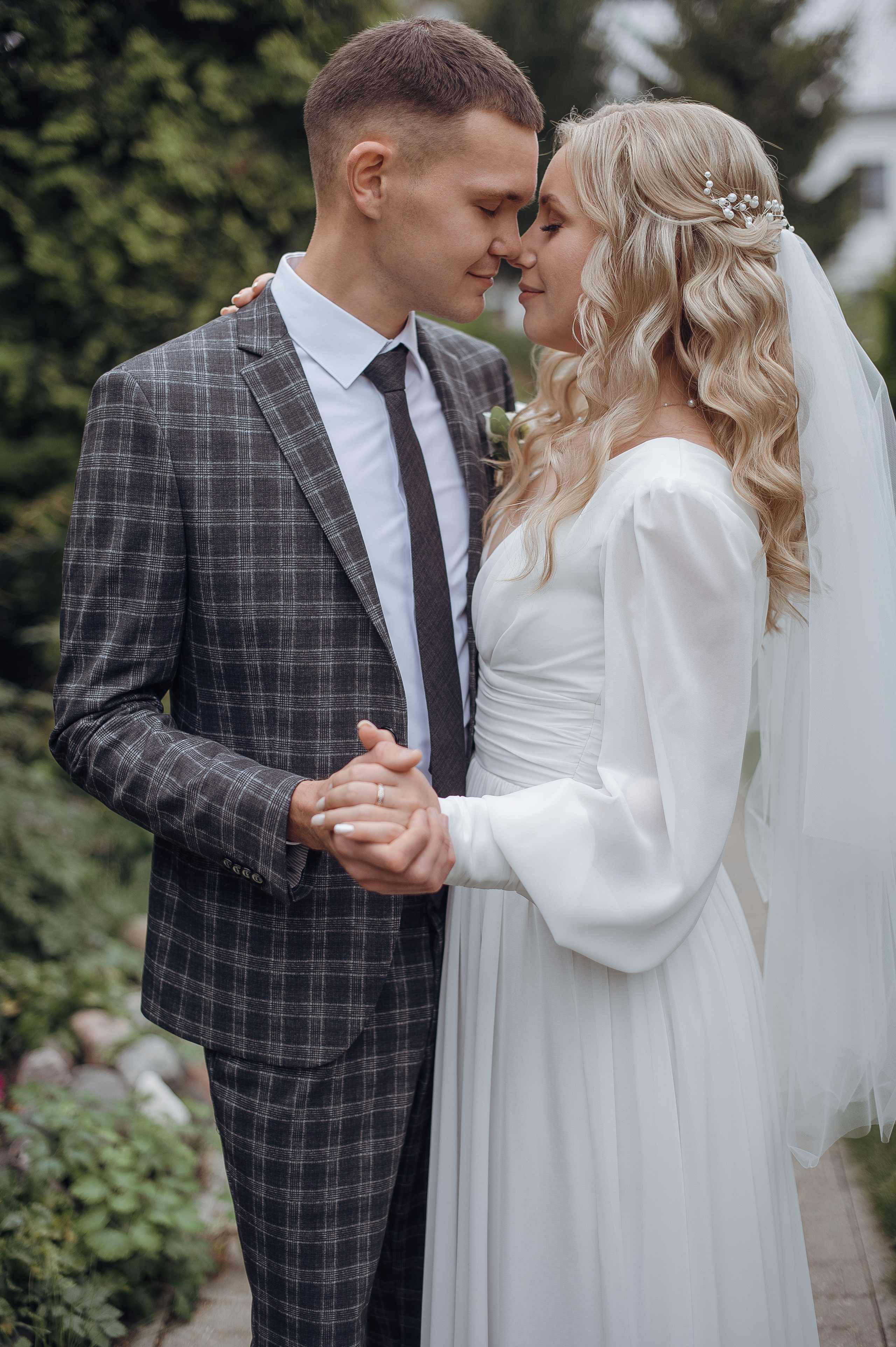 Тёплым осенним днём Николай и Наталья. Свадебный фотограф в Ярославле Денис Медоваров