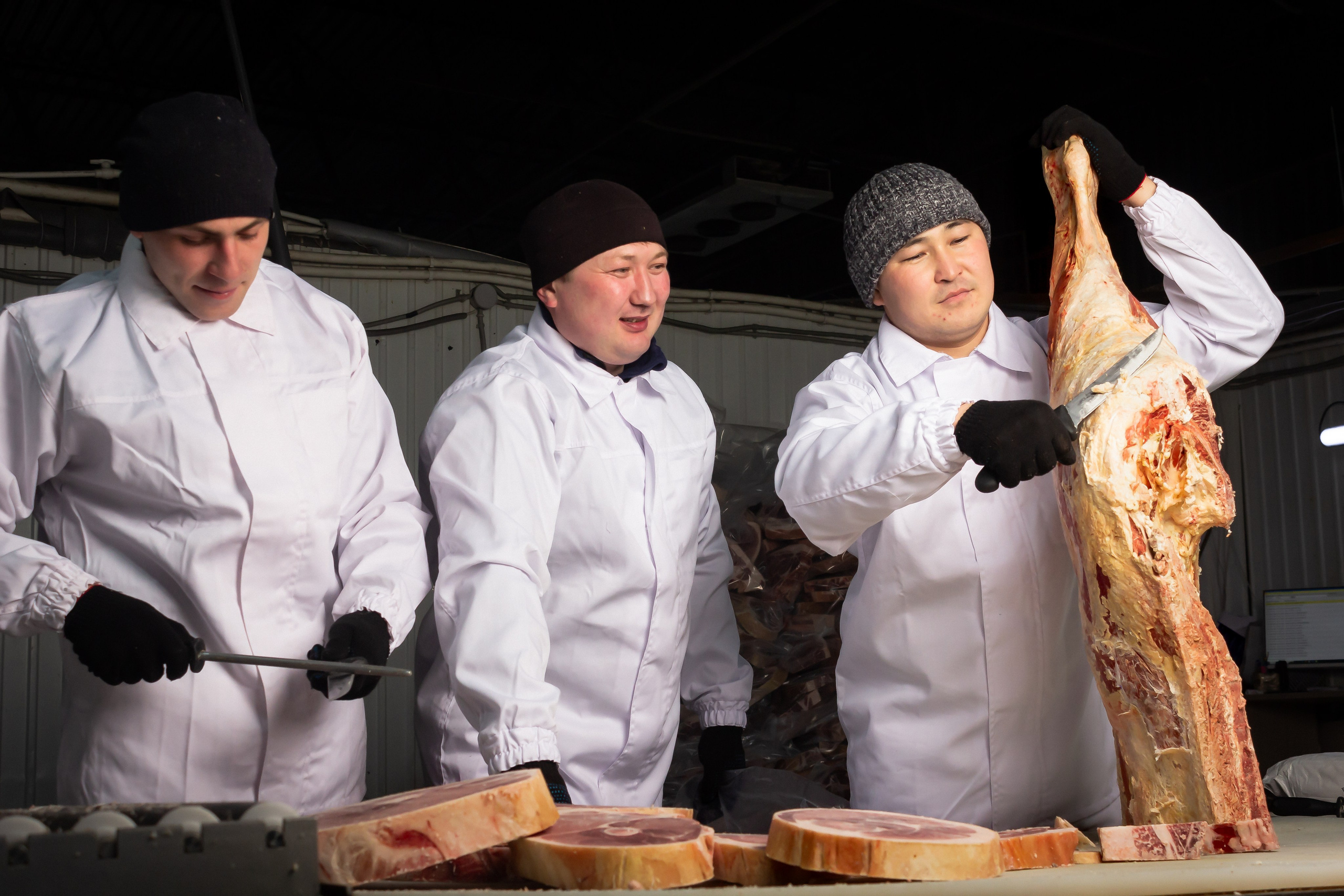 Мясной цех. Александр Стряпунин — предметный фотограф в Улан-Удэ