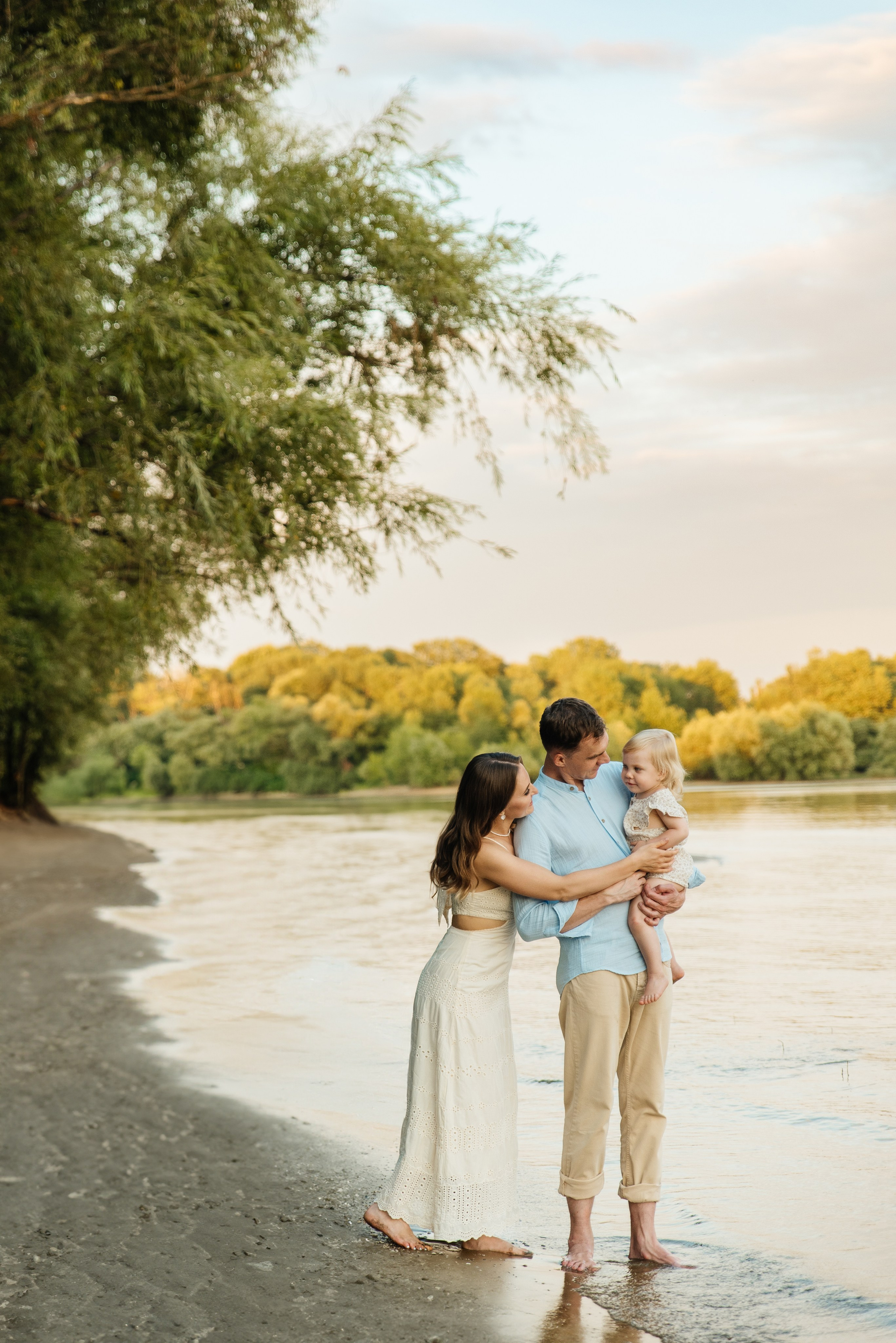 Семейная фотосессия у озера. Свадебный и семейный фотограф Кореновск/Краснодар