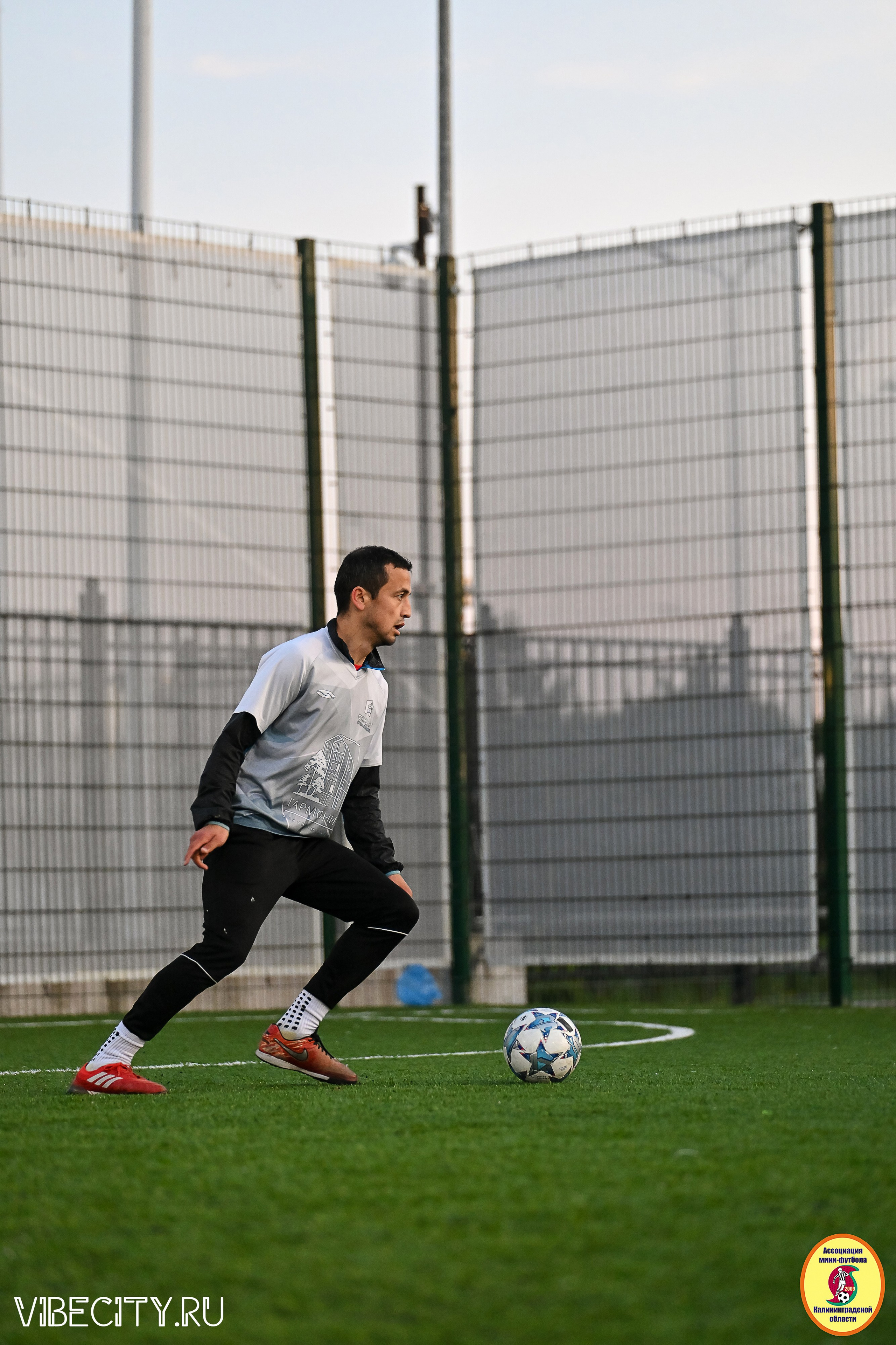 ИГРЫ МИНИ-ФУТБОЛЬНОЙ И КОРПОРАТИВНОЙ ЛИГИ. VIBECITY.RU Вайб Сити Ру Фоторепортажи Фотоотчеты Калининград