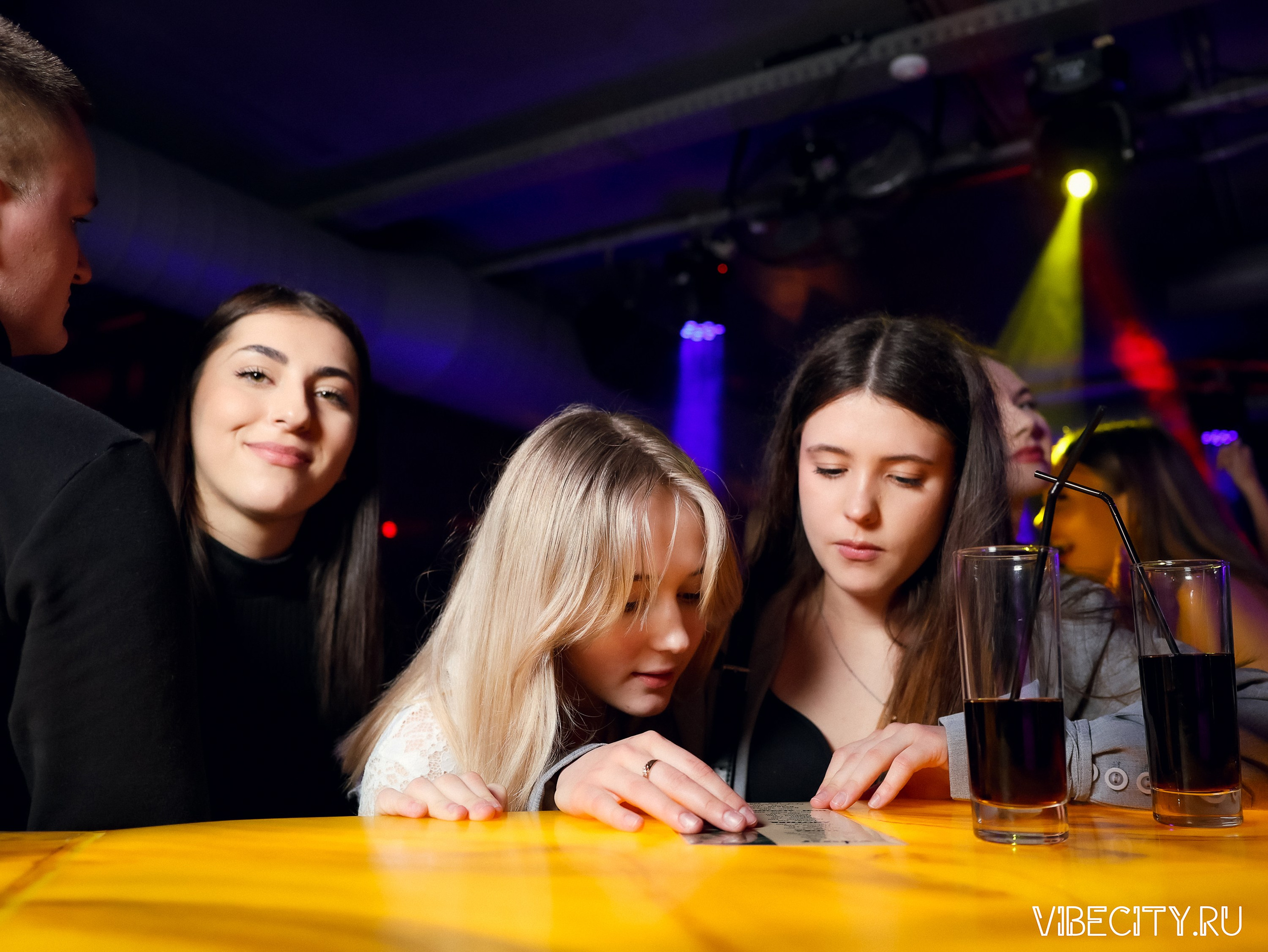 DOUBLE U. VIBECITY.RU Вайб Сити Ру Фоторепортажи Фотоотчеты Калининград