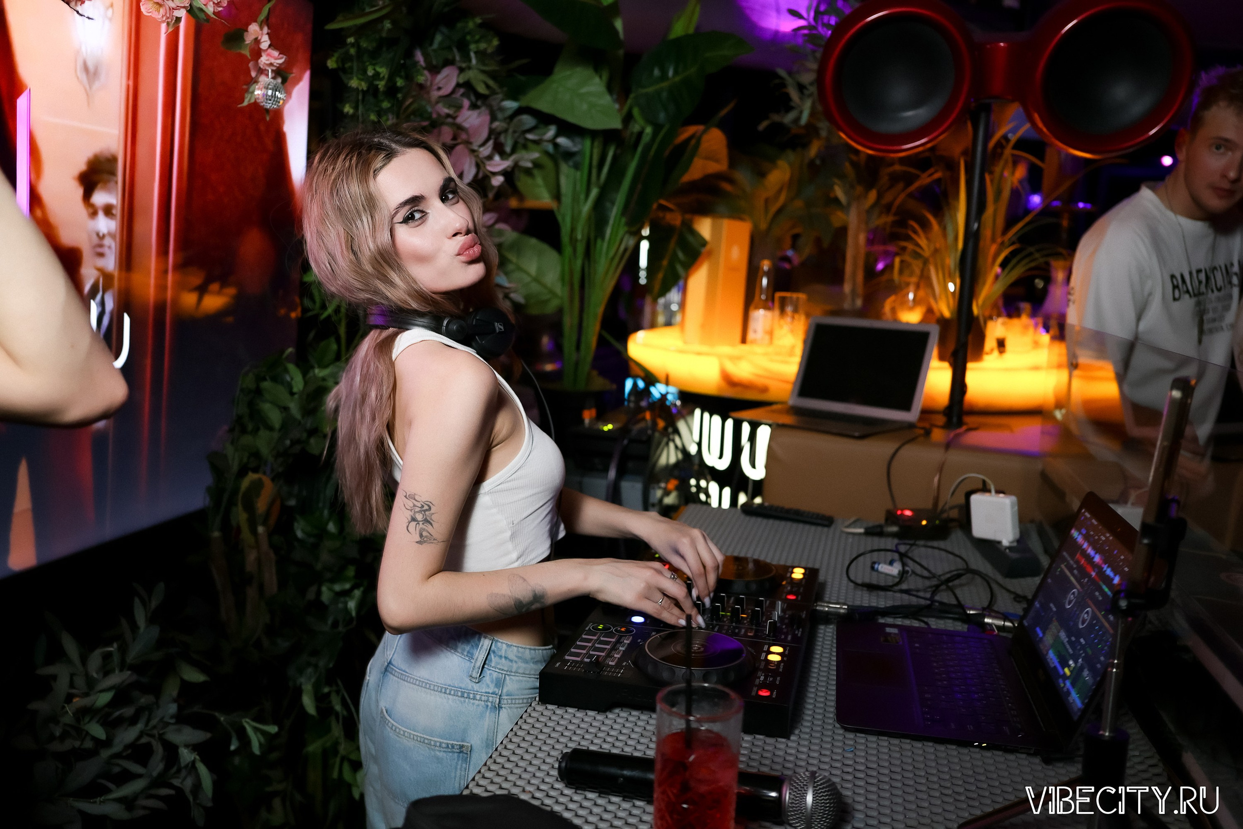 DOUBLE U. VIBECITY.RU Вайб Сити Ру Фоторепортажи Фотоотчеты Калининград