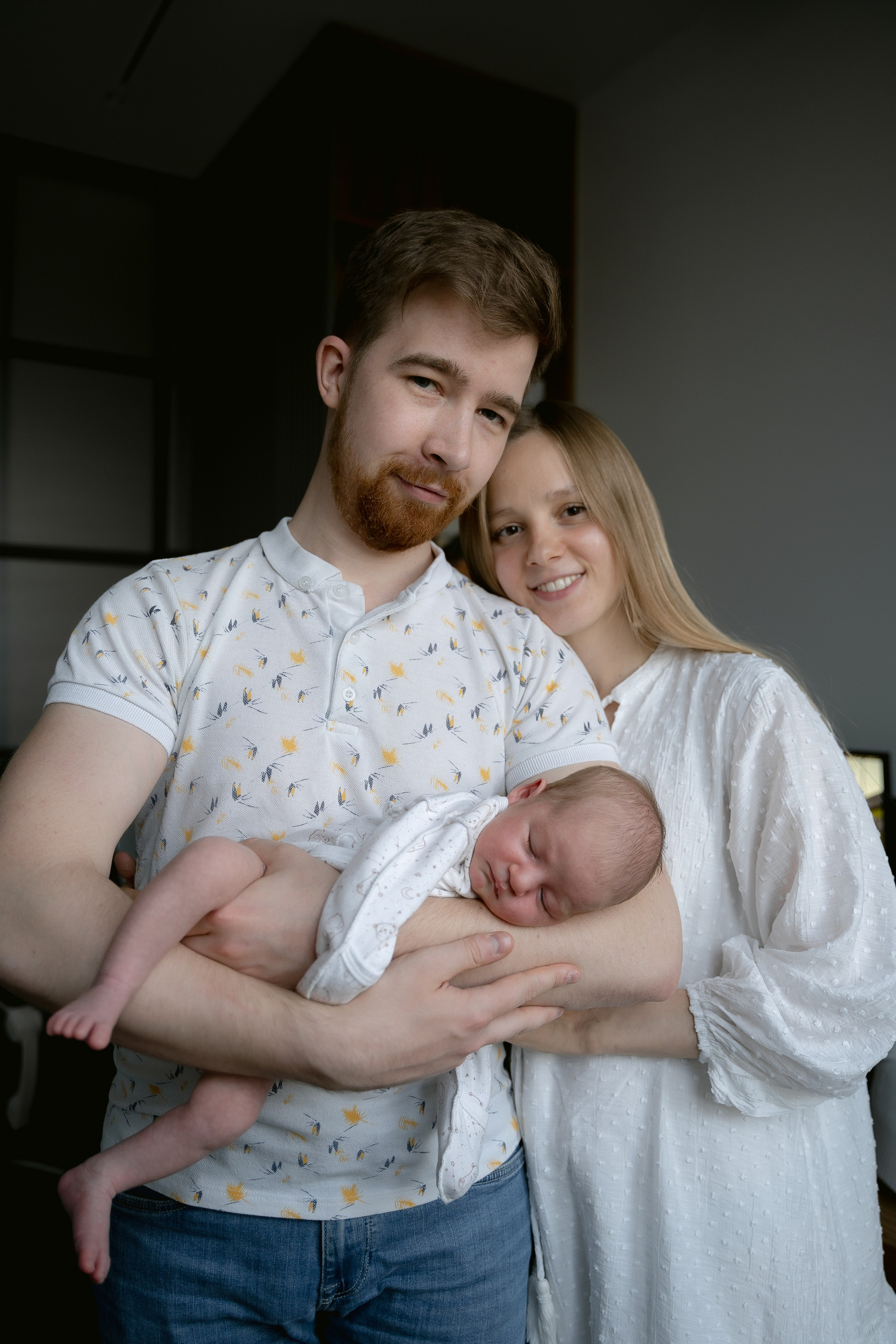 Фотосъемка Семейная история — заказать комплекс 3-х услуг фото и видео. Фотографы на роды в Москве. Фото и видео родов. Фотопроект «Продолжение рода»