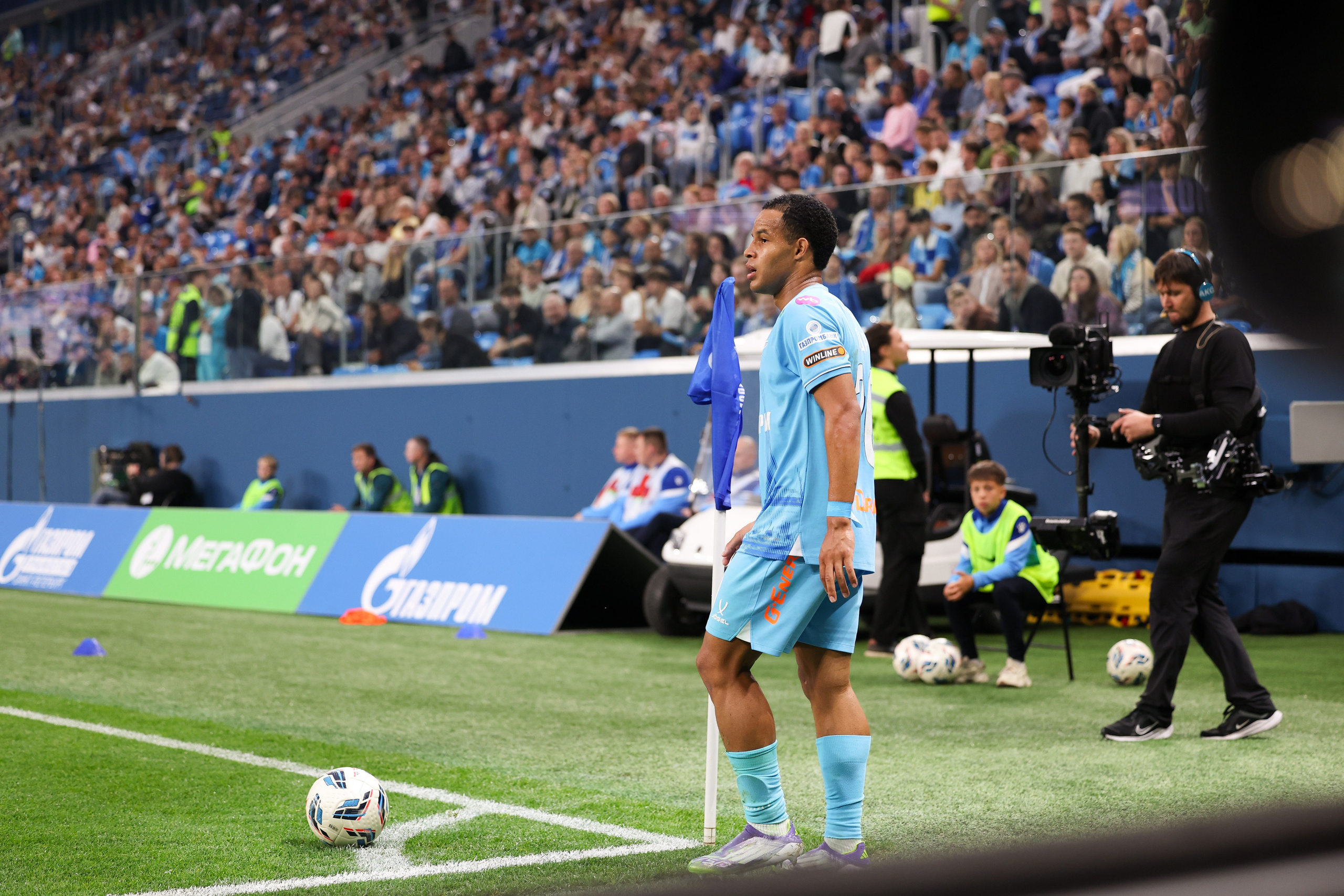 ФК «Зенит» — ФК «Пари НН» 30.08.2025. Спортивный и репортажный фотограф Антон Тереханов