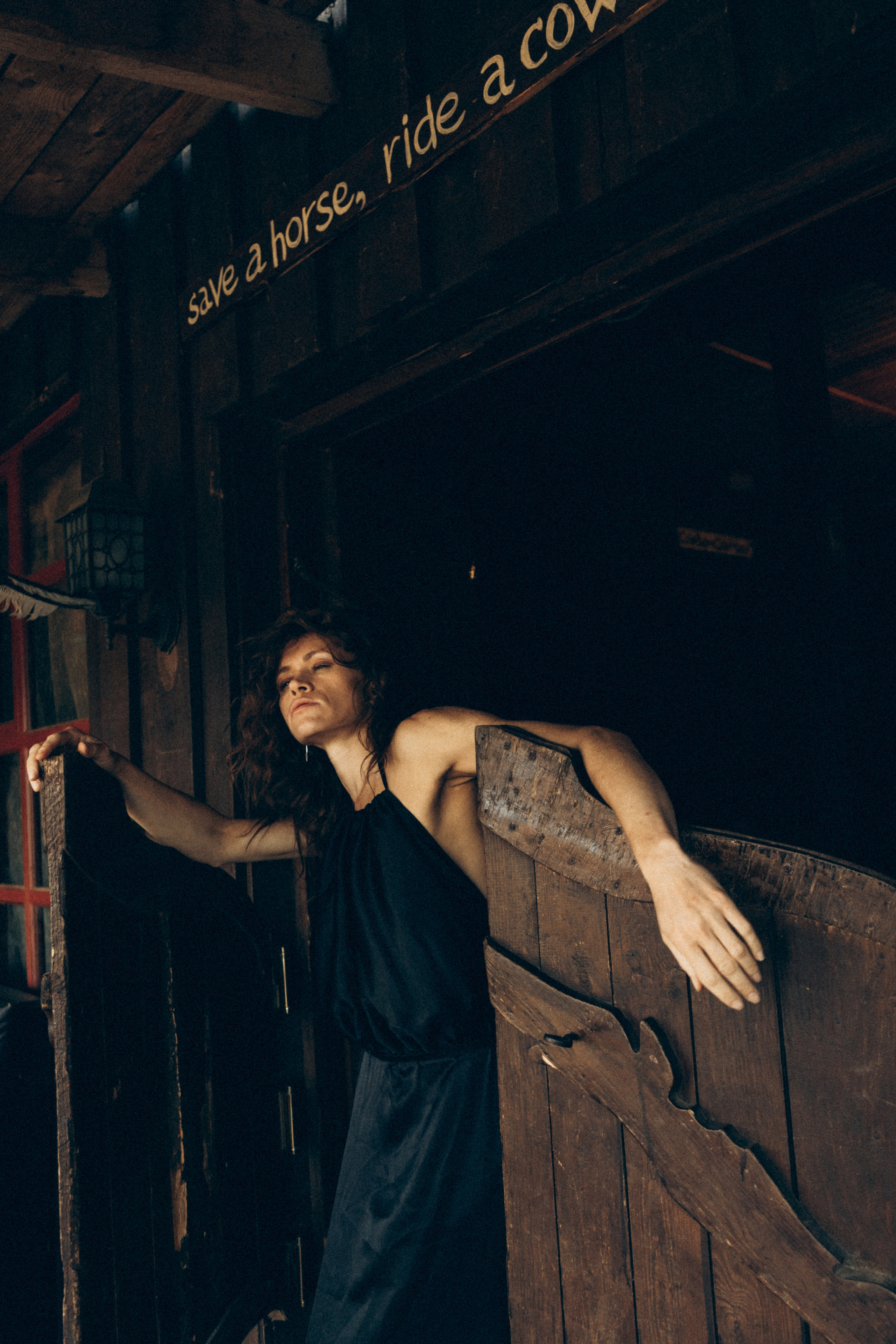 Кристина на ранчо. Семейный и свадебный фотограф в Москве и Московской области