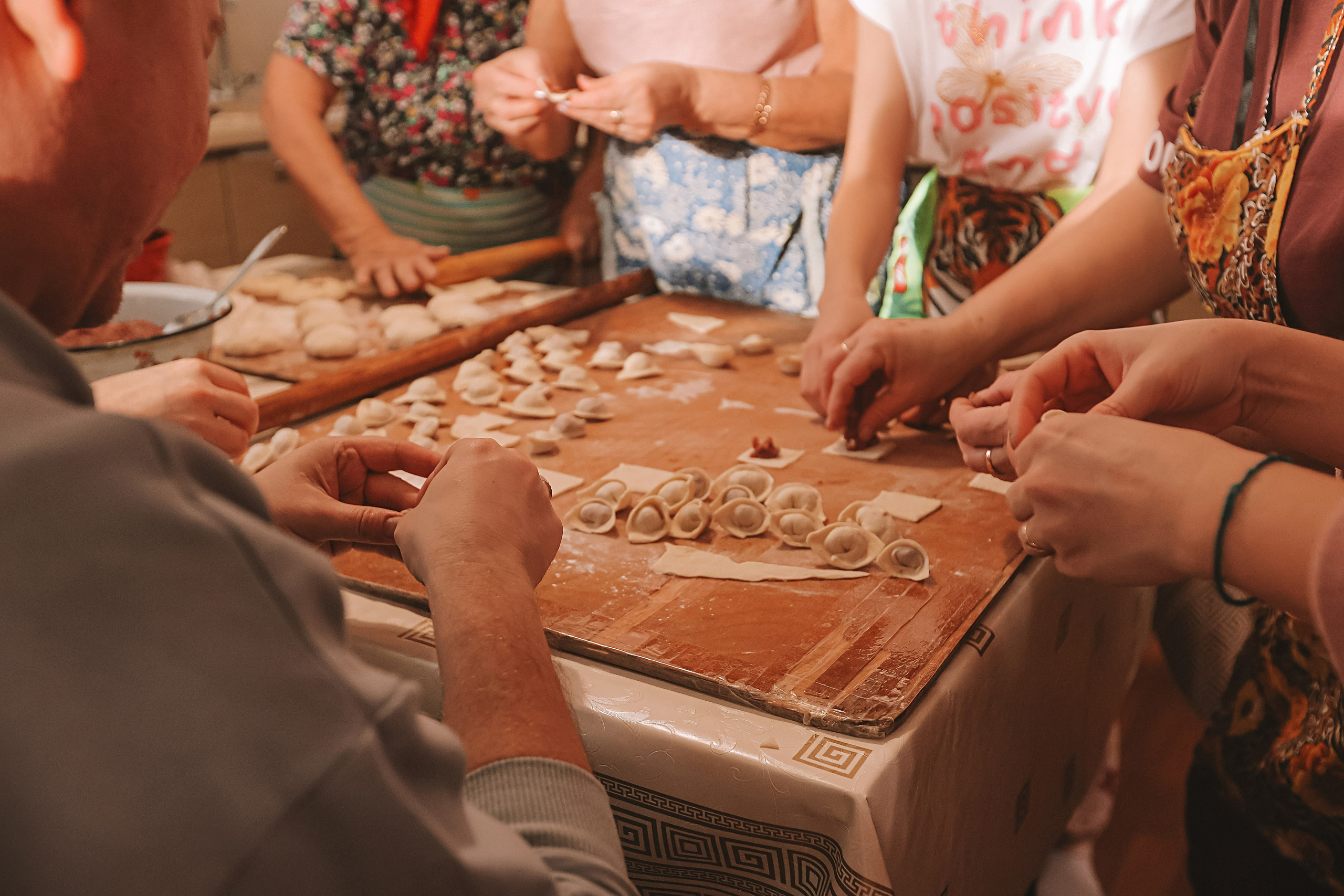 Большая семья репортаж. Семейный фотограф Тюмень, фотограф на роды Салмина Мария