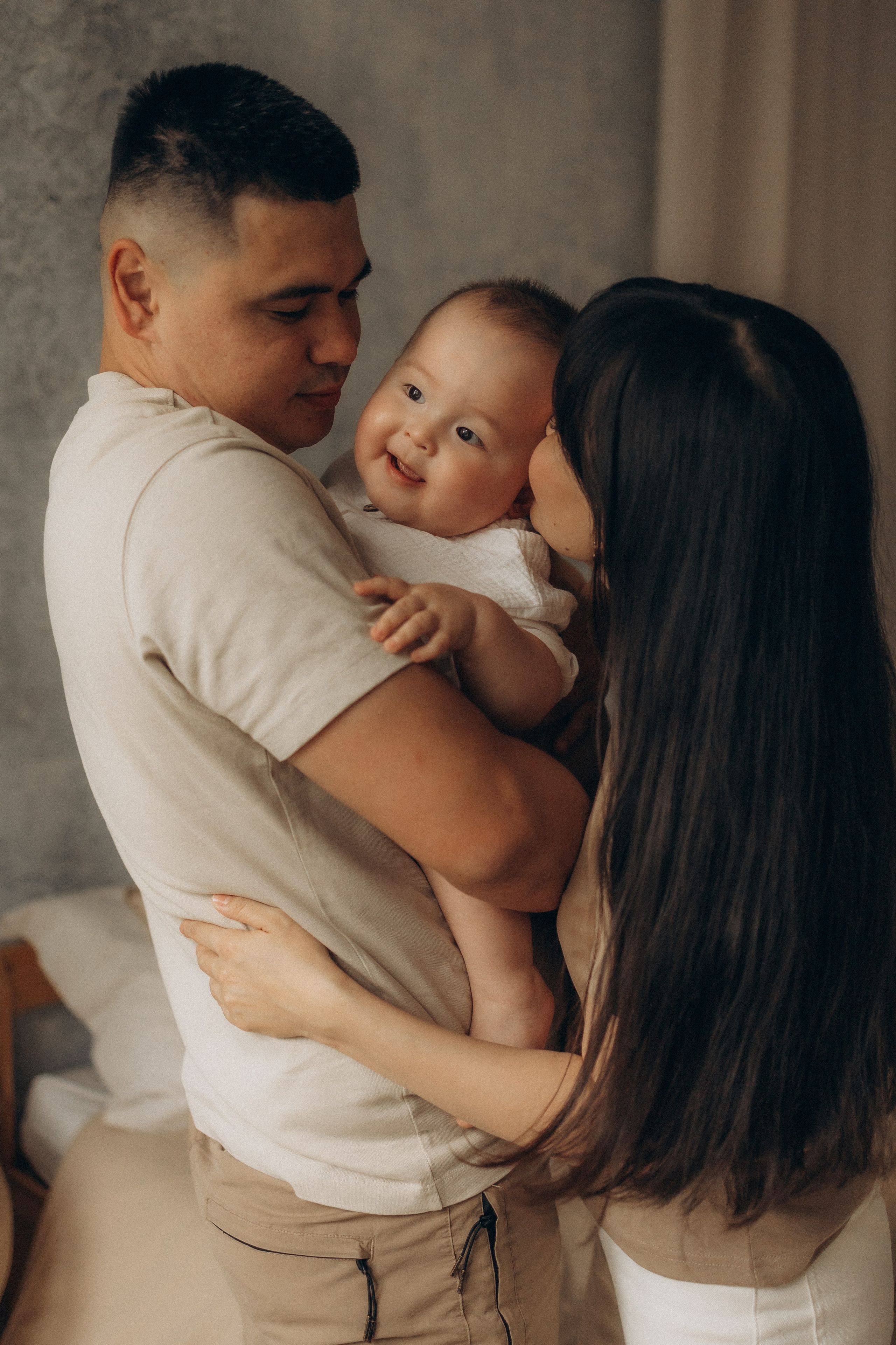 Алия: семейная в студии. Эльвира Галимьянова — семейный фотограф Екатеринбурга