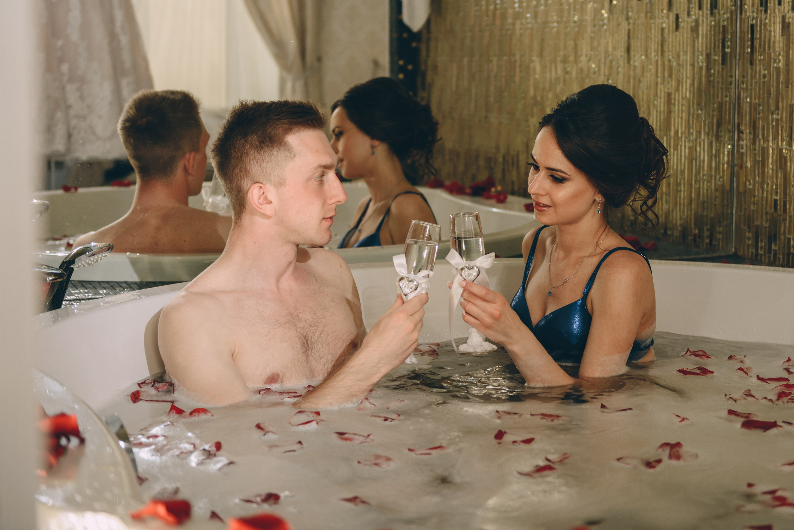 Джакузи и круассаны) Анатолий и Елена. Свадебный и семейный фотограф София Невская