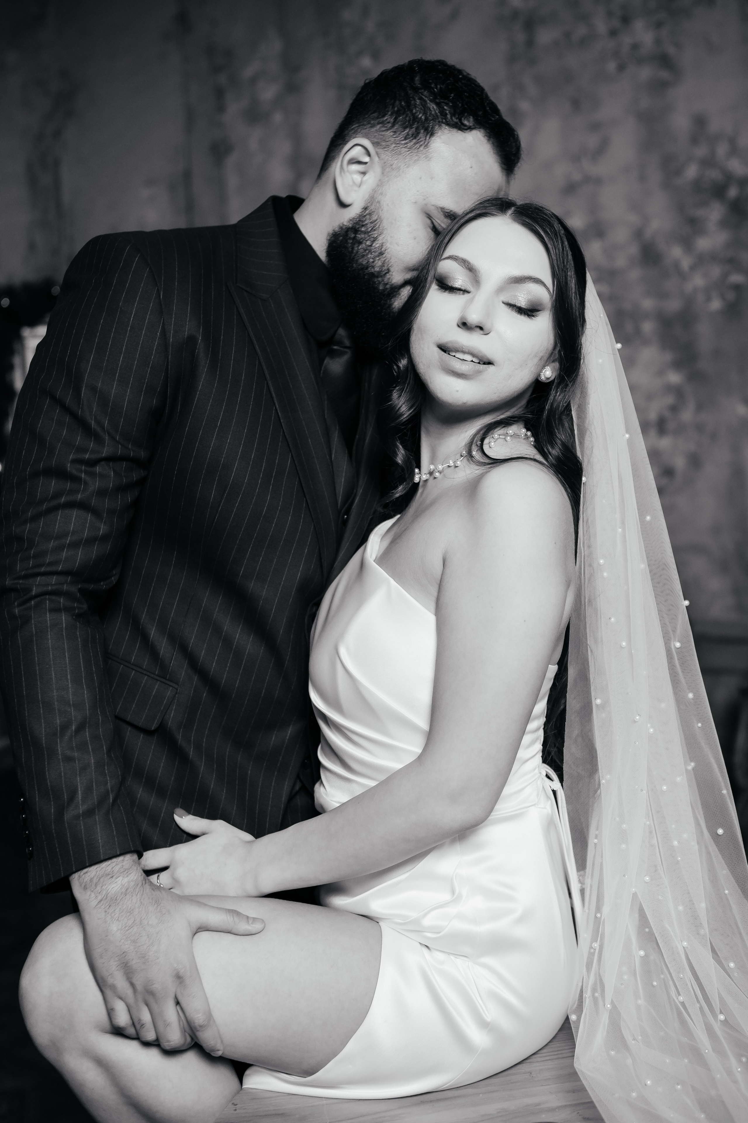 Фотосессия выездной регистрации в ресторане. Свадебный фотограф в Москве