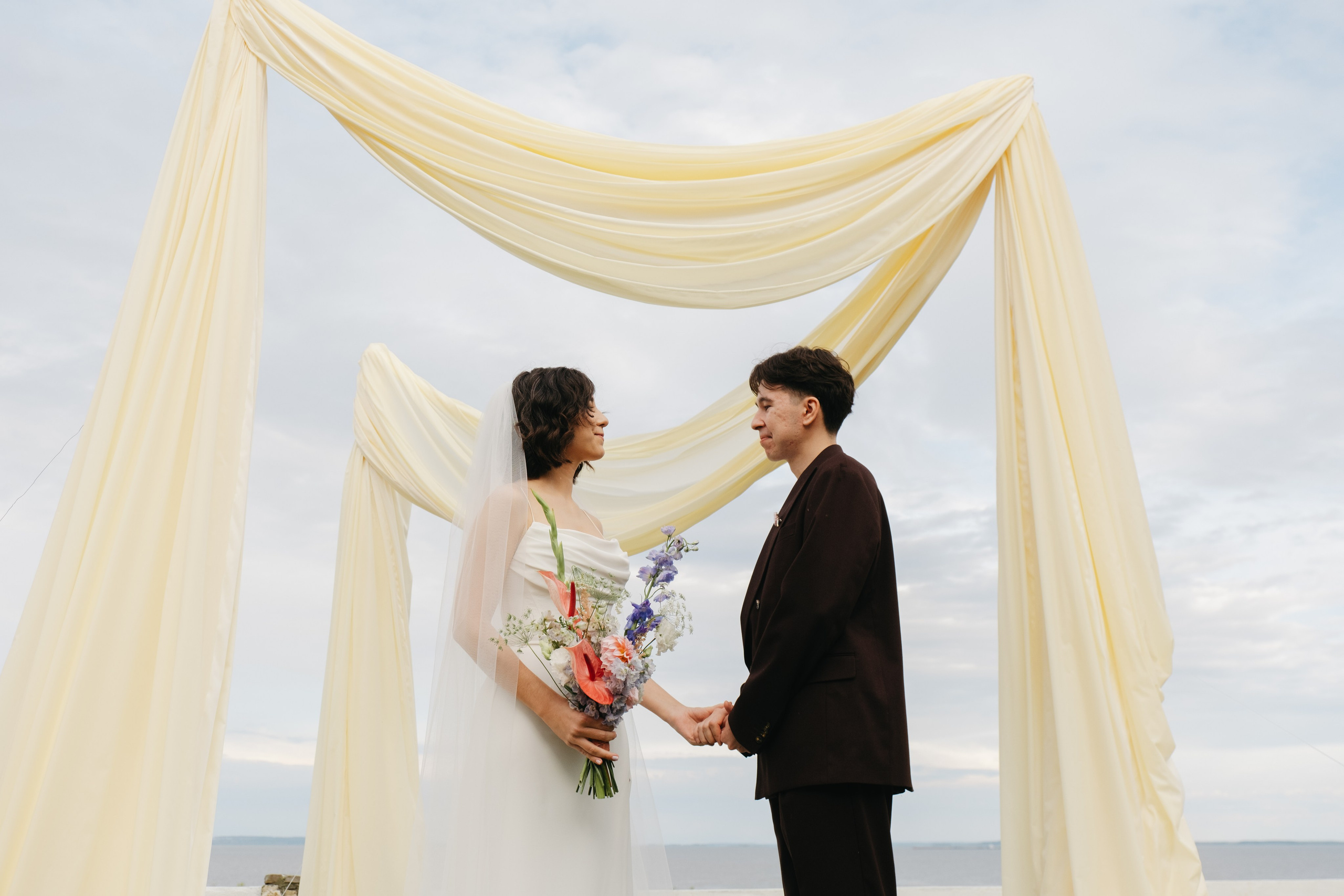 Молодые счастливые. Обо мне