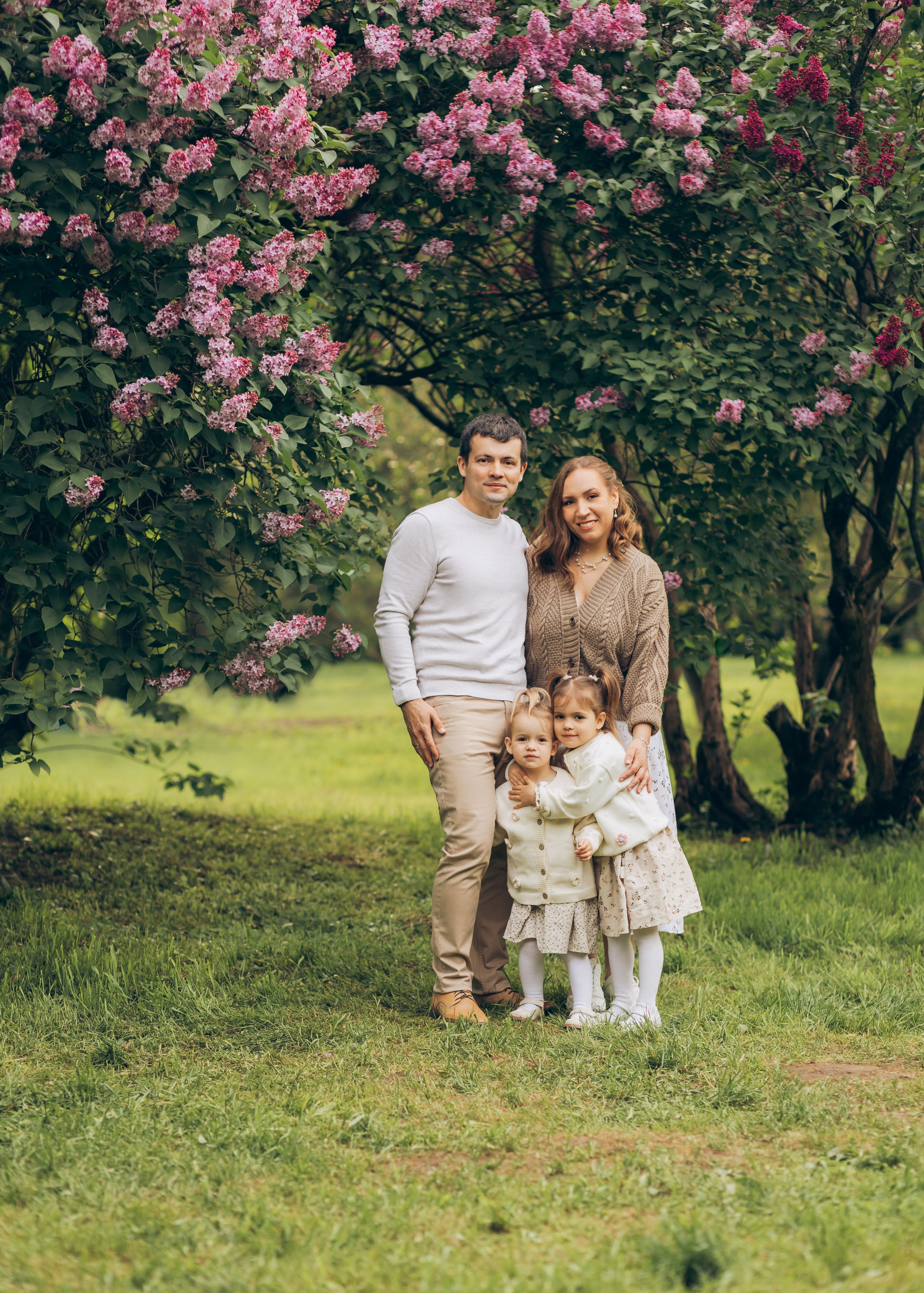 Надежда, Руслан, Ксюша и Настя. Семейный фотограф В Москве Александра Дейкун