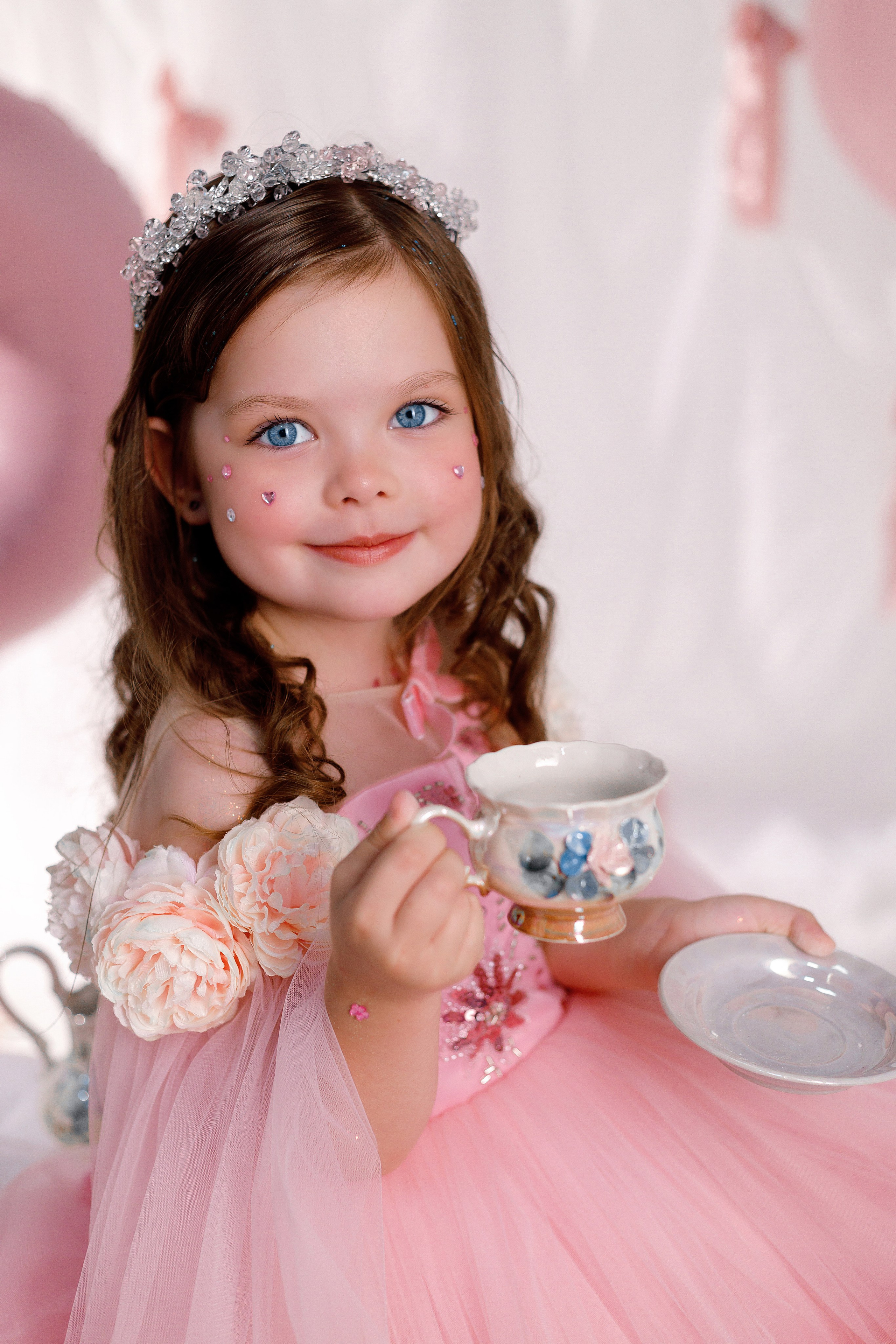 Праздничная фотосессия под ключ для девочки Сочи