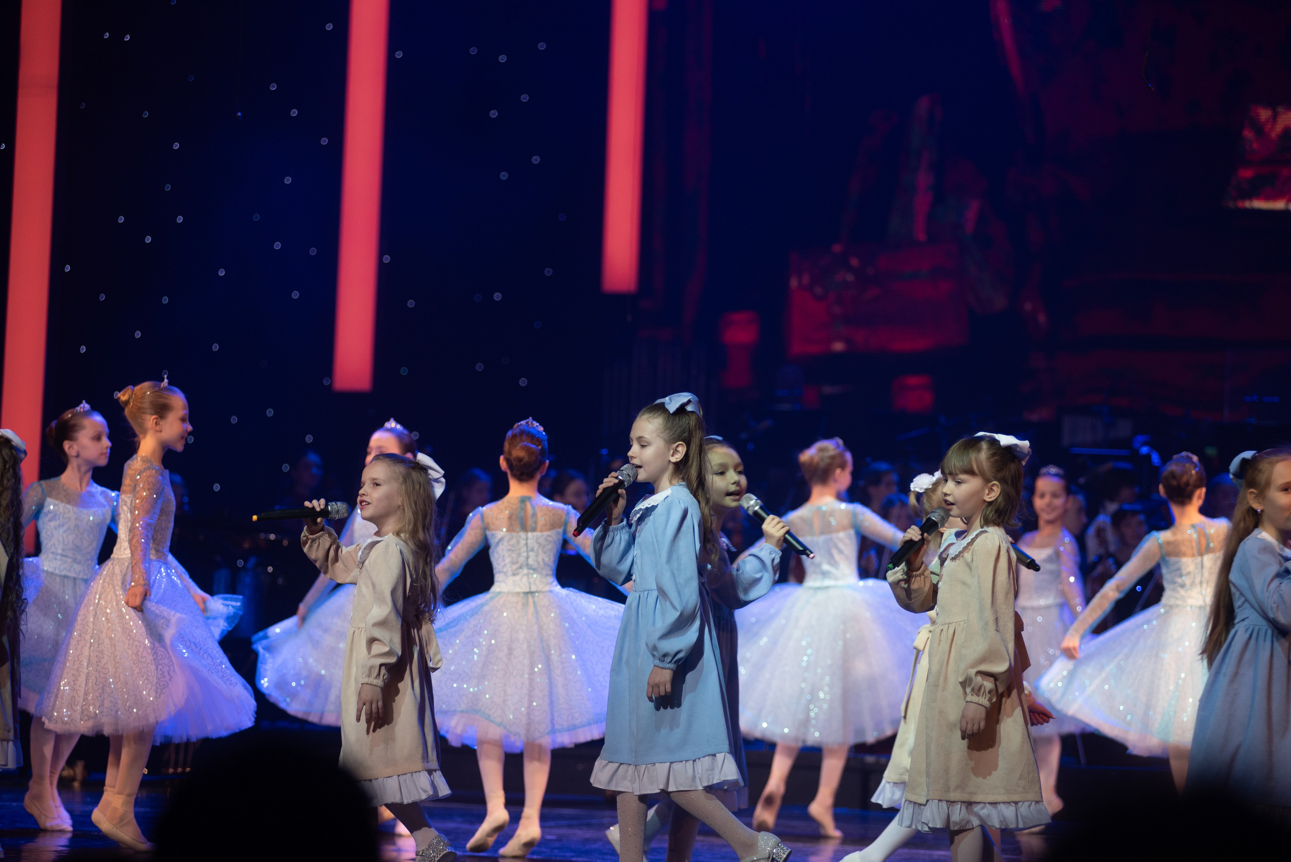 Отчетный концерт ДШИ «Гармония» «Зимняя гармония». Фотограф новорожденных, семейный детский в Тюмени Татьяна Морозова