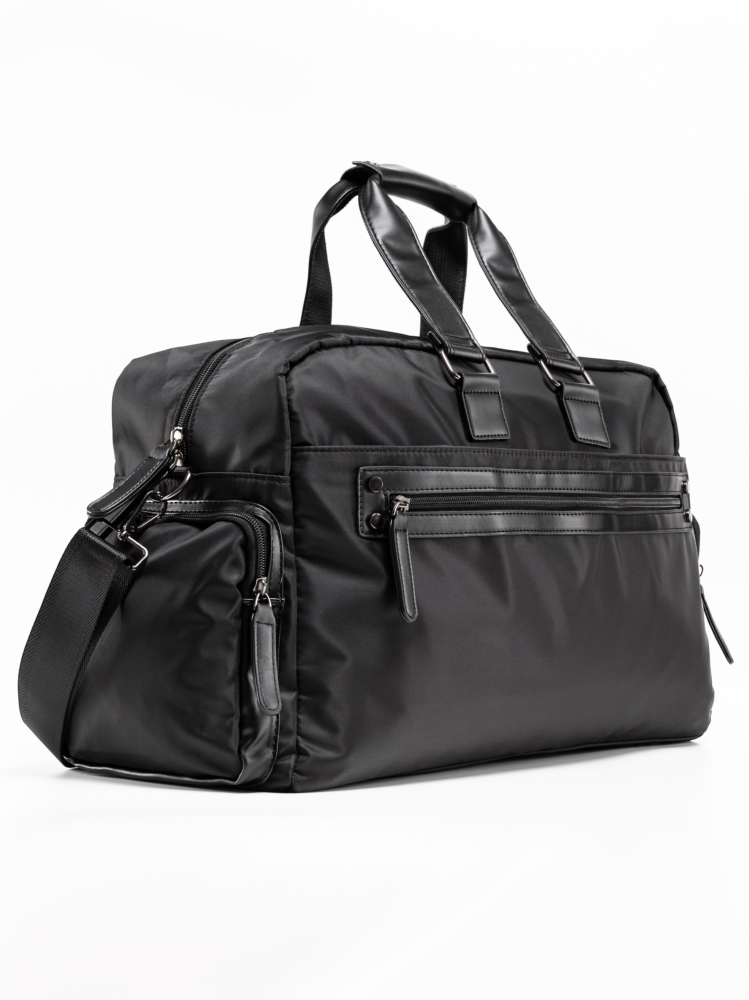 Сумки спортивные предметка. Предметный фотограф, фото для маркетплейсов Пятигорск, КМВ