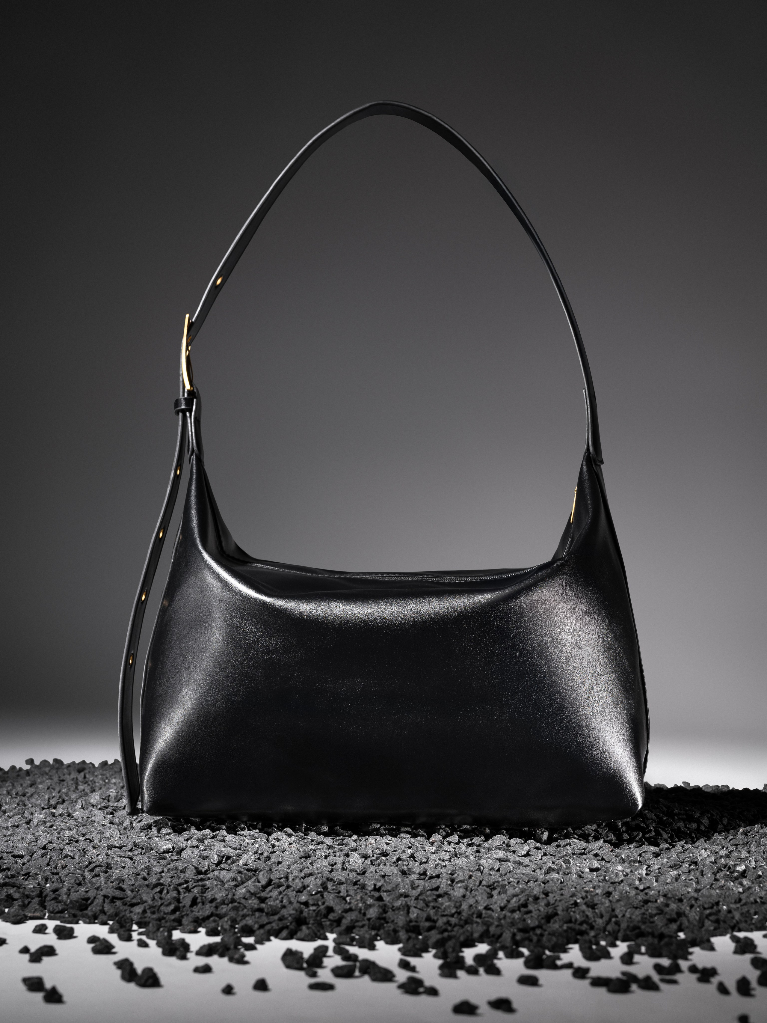 Q Кожаные сумки женские предметка серия 4. Предметный фотограф, фото для маркетплейсов Пятигорск, КМВ