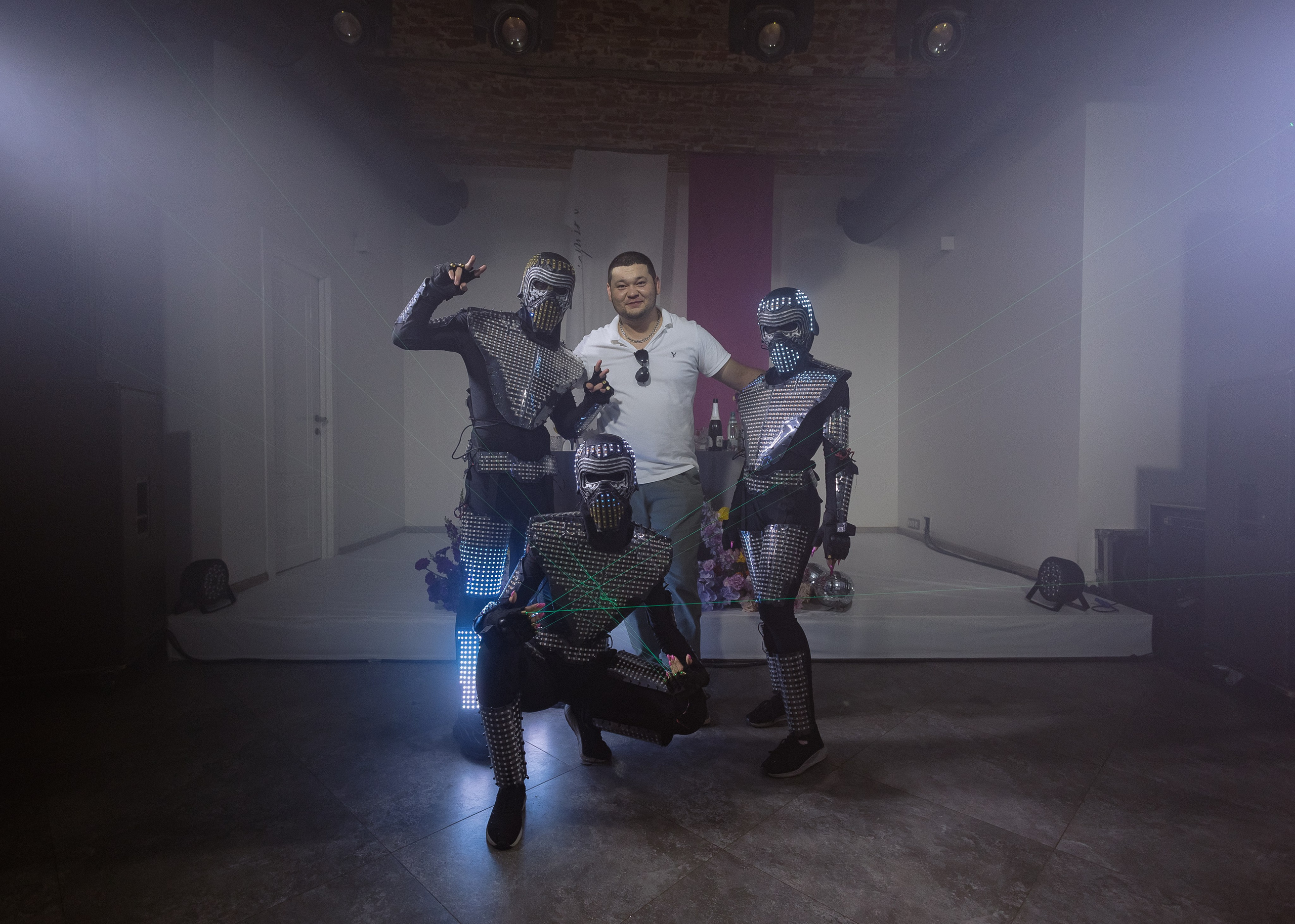 Дмитрий и Алита. Фотограф Эмиль Исякаев