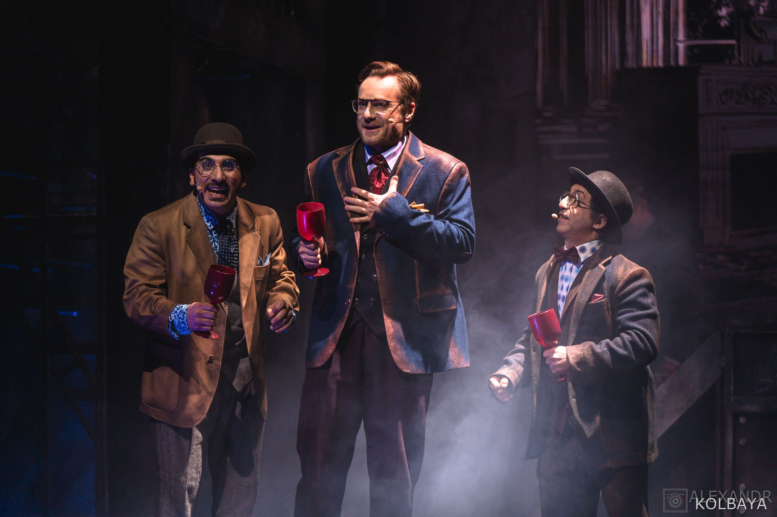 Фотографии со спектакля «Однажды в городе N». Концертный и театральный репортажный фотограф в Москве Александр Колбая