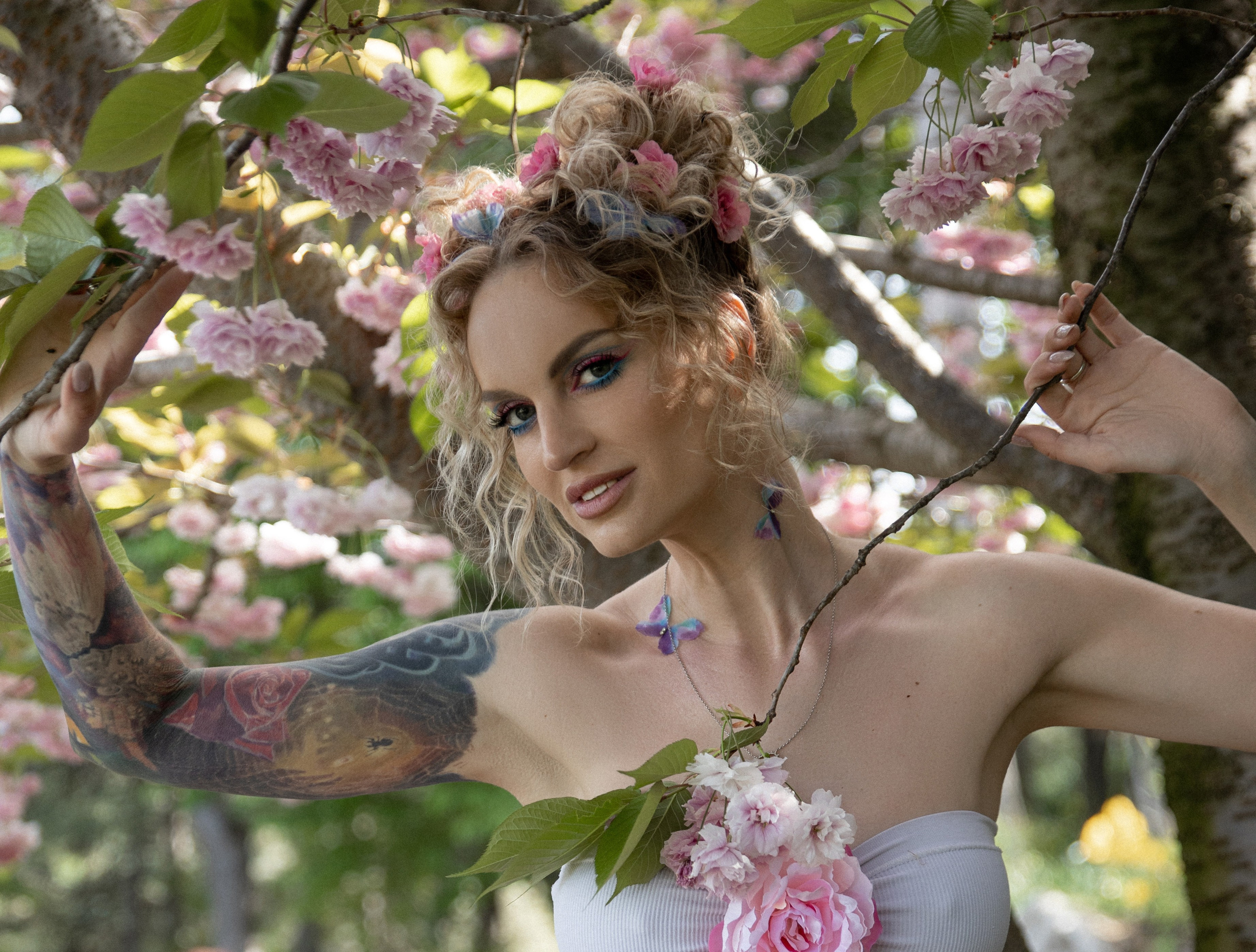 Весна. Фотограф в Крыму