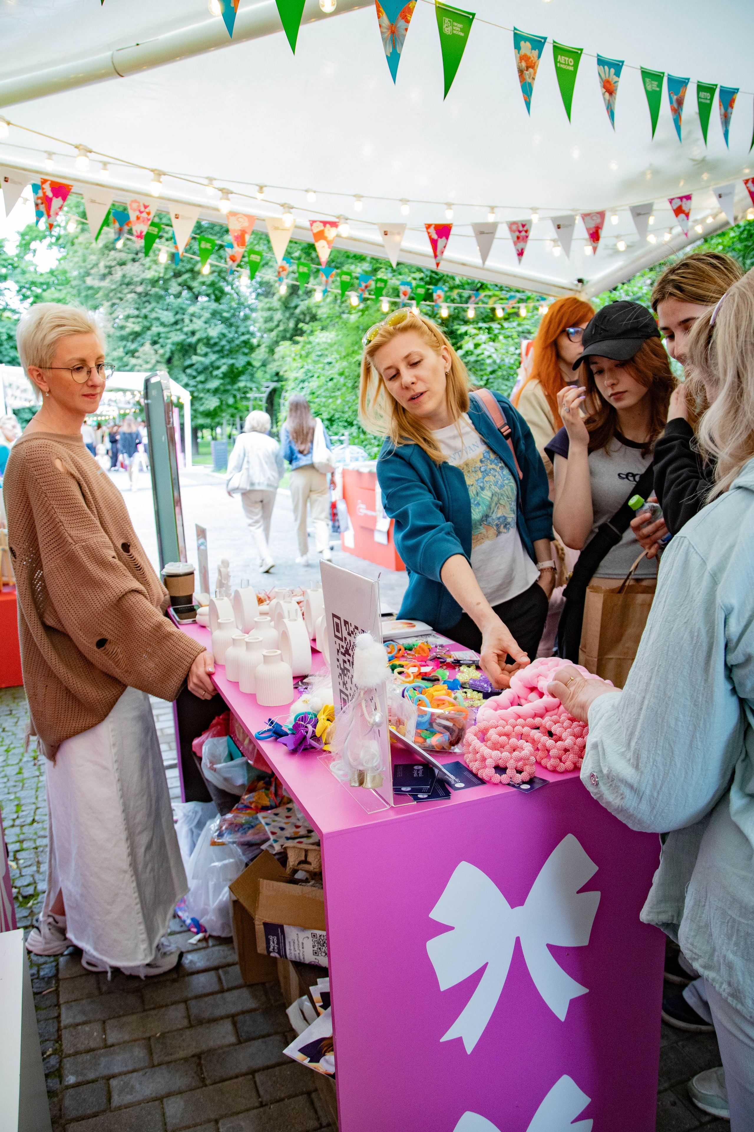 Съемка для благотворительного фонда. Женский фотограф в Москве Рина Леонтьева