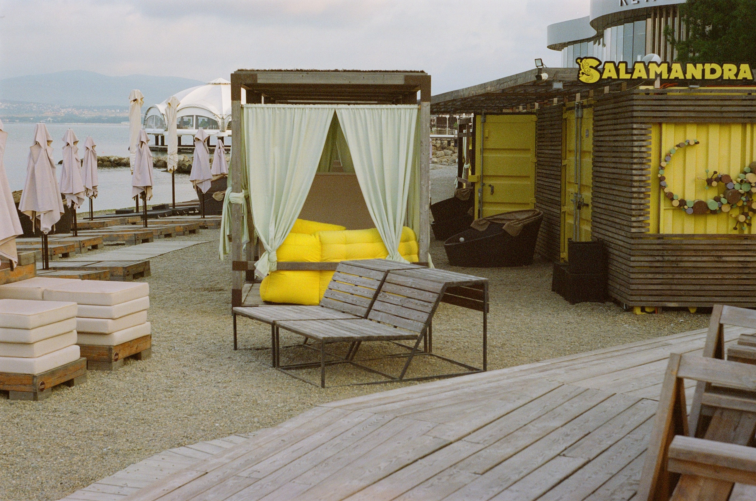 Аналоговая фотография. Снято на фотопленку. Творческие фотосессии в Москве