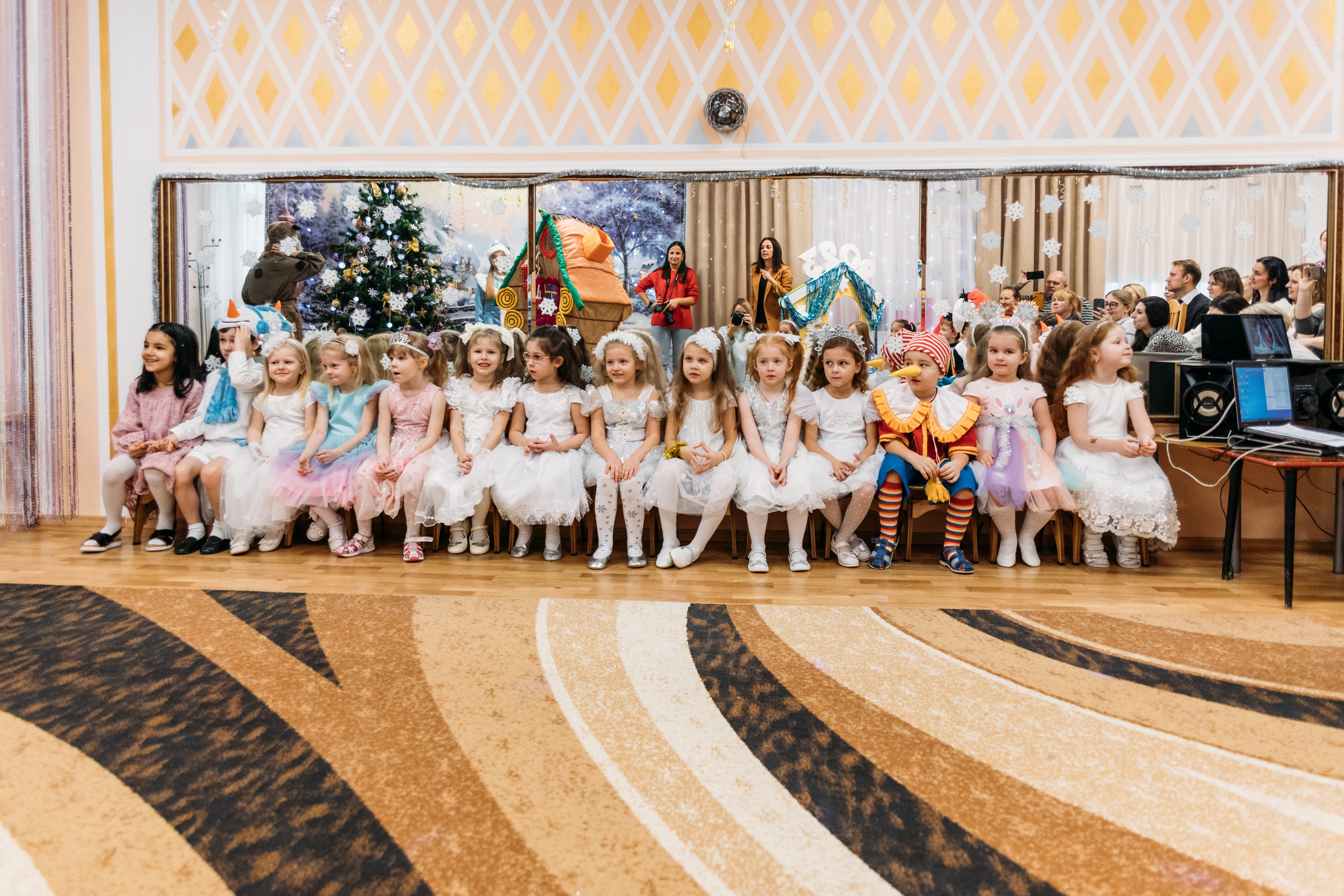 ЗАТЕЙНИКИ | УТРЕННИК В ДЕТСКОМ САДУ ПЕРЕДЕЛКИНО. Фотограф Наташа Румянцева