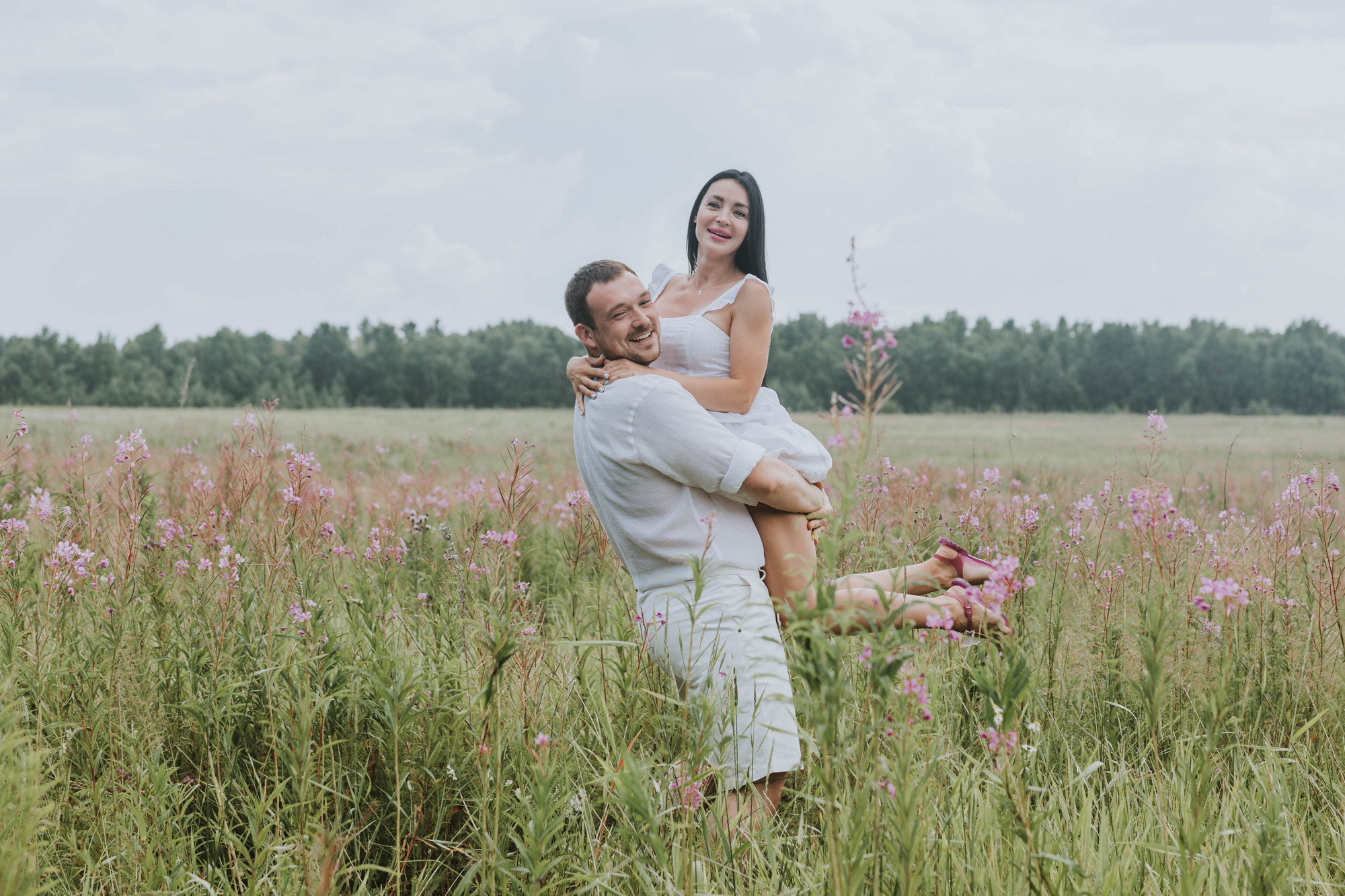 Фотосессии на природе в Иркутске. Фотограф видеограф Иркутск фото видео студия Алексея Марамзина