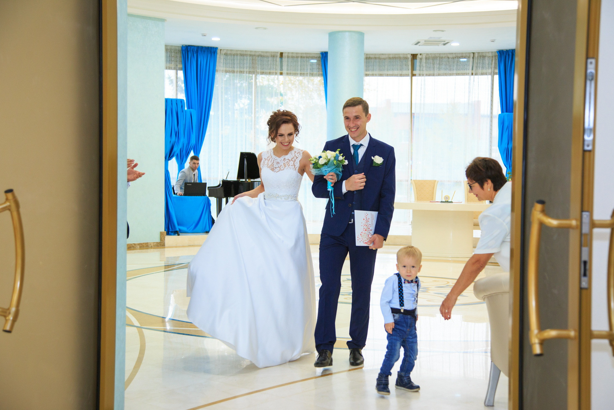 Свадебная фотосессия Иркутск. Фотограф видеограф Иркутск фото видео студия Алексея Марамзина