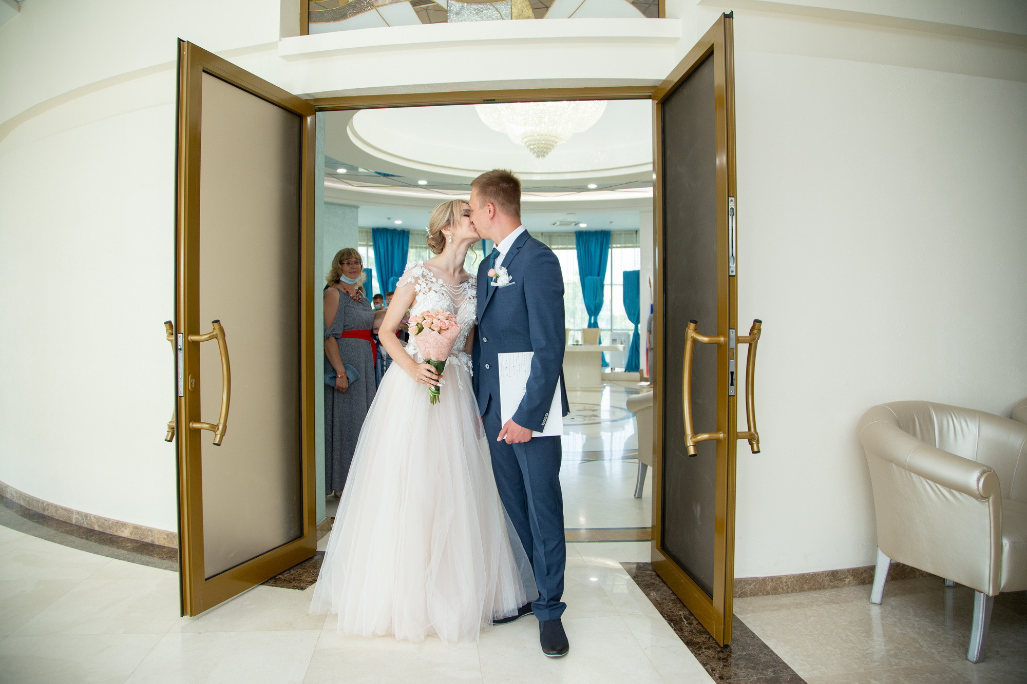 Свадебная фотосессия. Фотограф видеограф Иркутск фото видео студия Алексея Марамзина