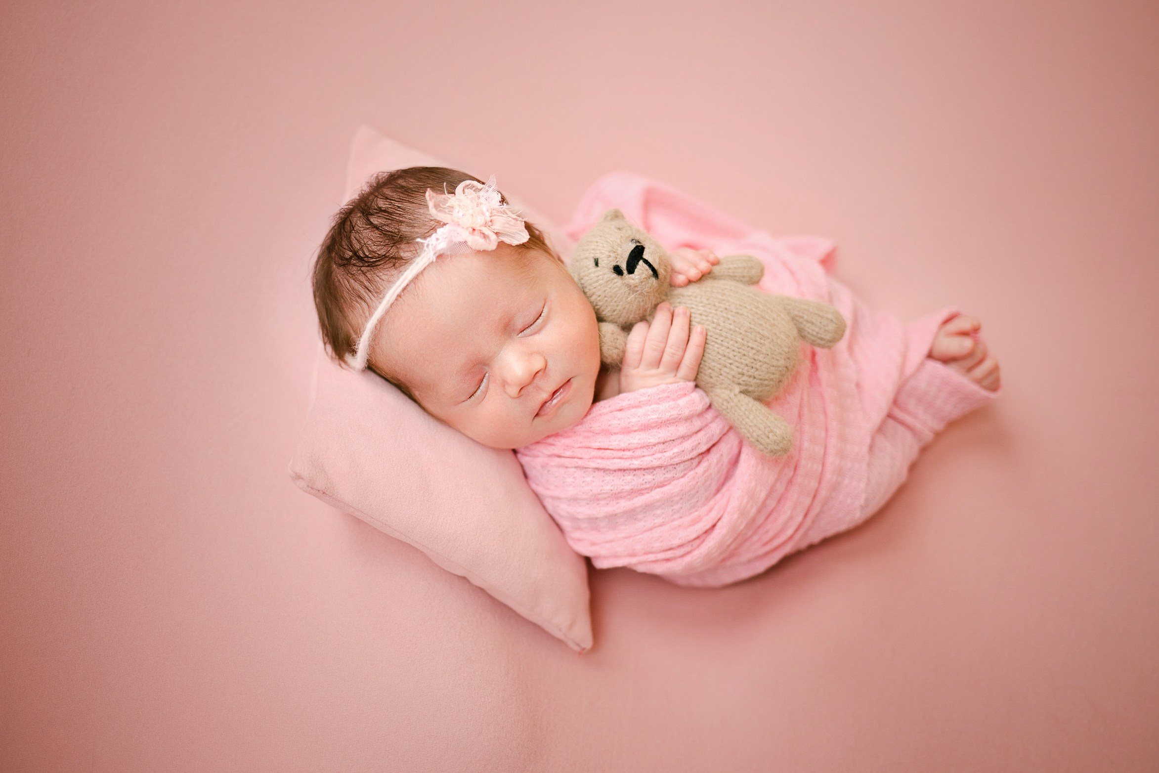 Фотосессия новорожденного. Фотограф новорожденных в Новосибирске