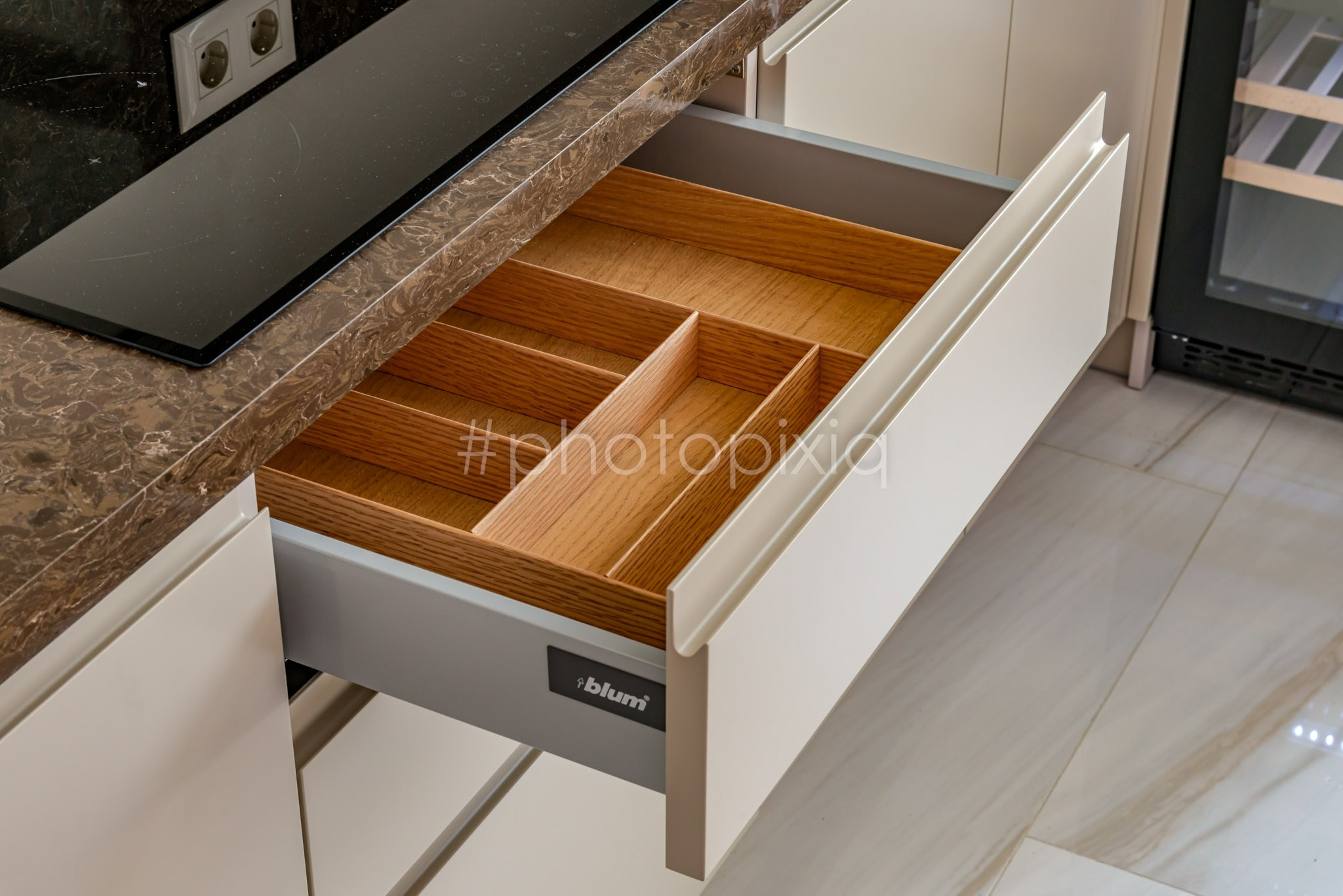 Фотосъёмка кухни PRO-MOBILI для портфолио. Интерьерная съёмка и виртуальные туры — Интерьерный фотограф Кузнецов Сергей (photopixiq)