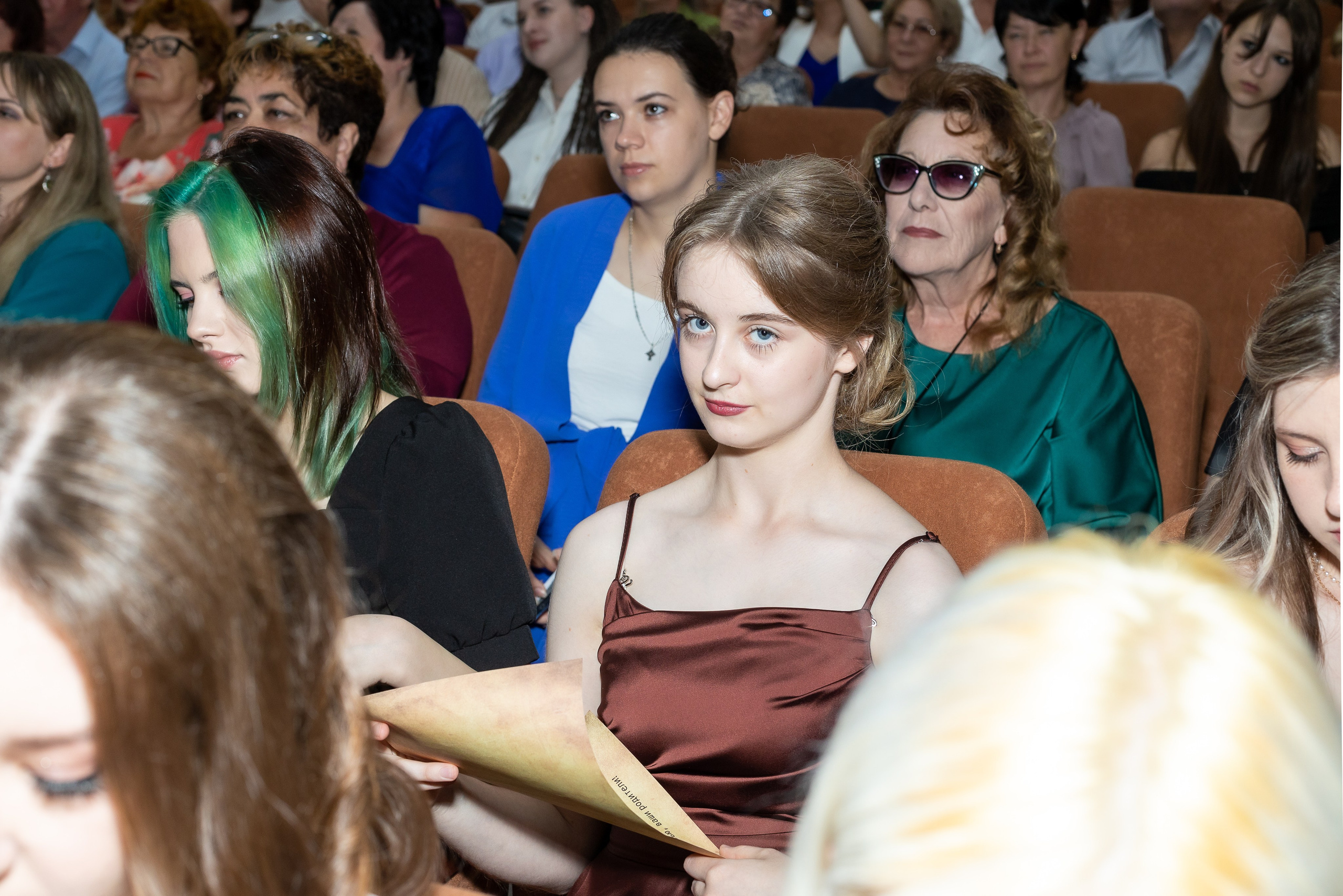 Вручение аттестата 2025. Выпускные альбомы Майкоп, Краснодар Елена Золотарева